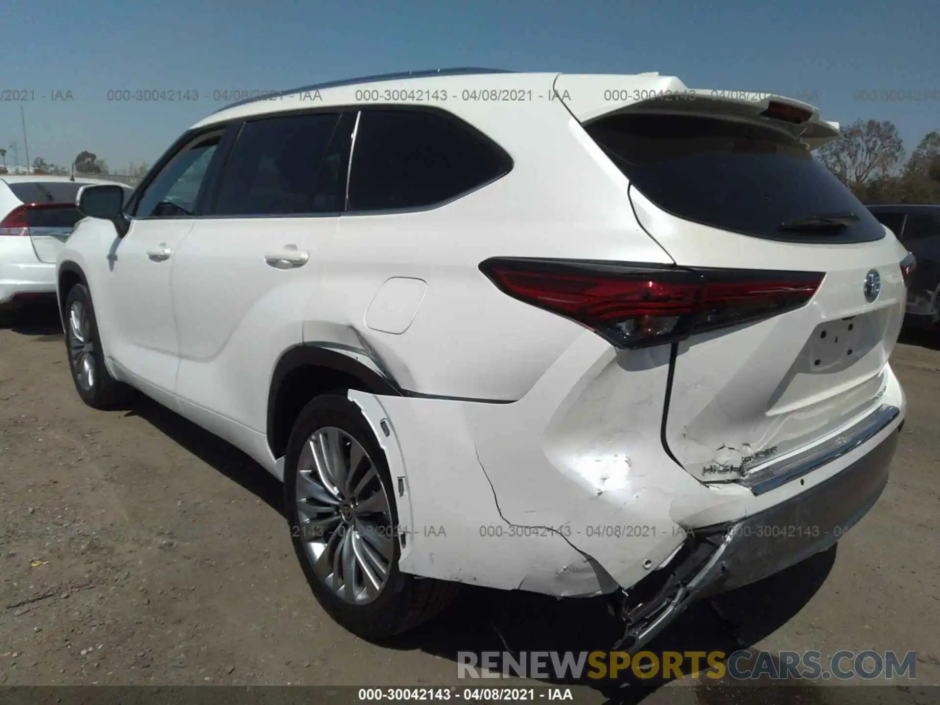 3 Photograph of a damaged car 5TDEBRCH5MS024187 TOYOTA HIGHLANDER 2021