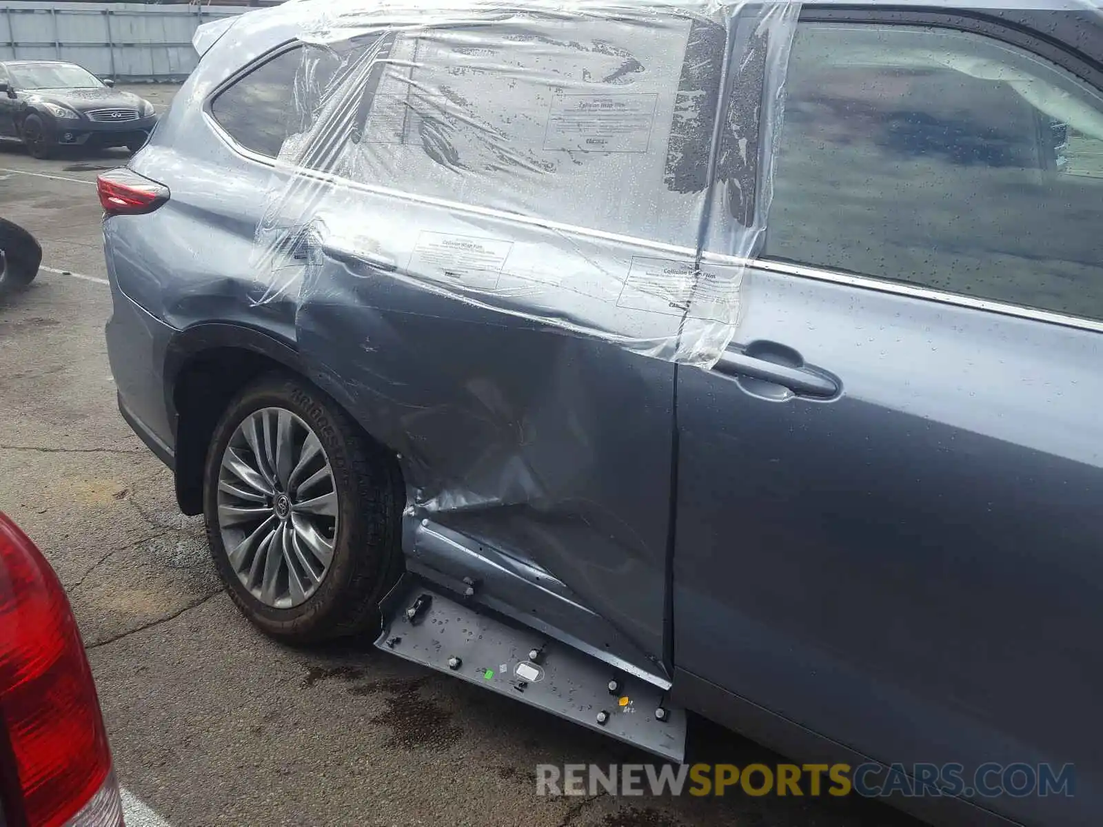 9 Photograph of a damaged car 5TDEBRCH5MS025937 TOYOTA HIGHLANDER 2021