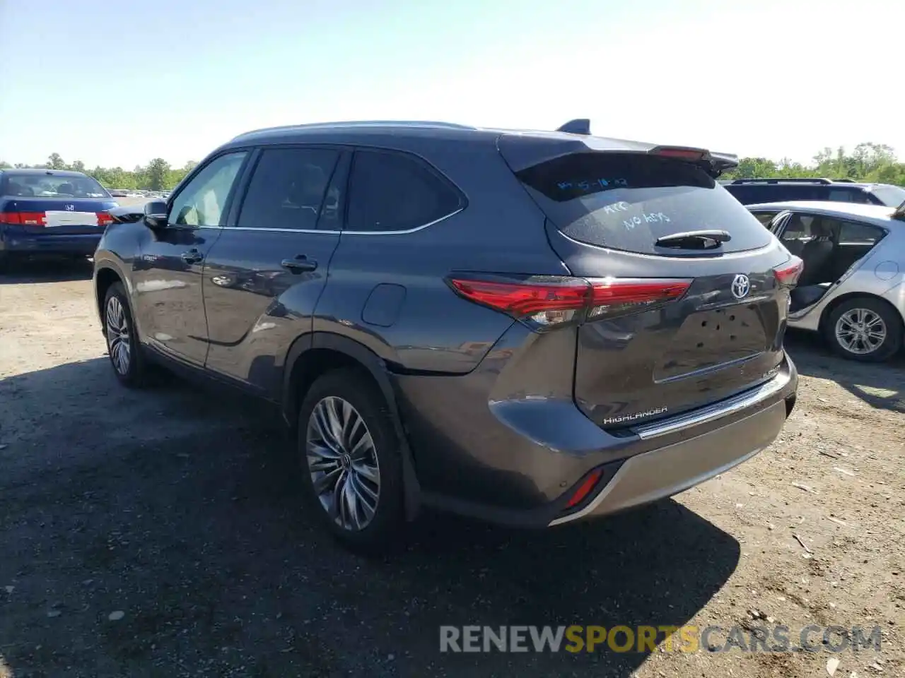 3 Photograph of a damaged car 5TDEBRCH5MS061790 TOYOTA HIGHLANDER 2021