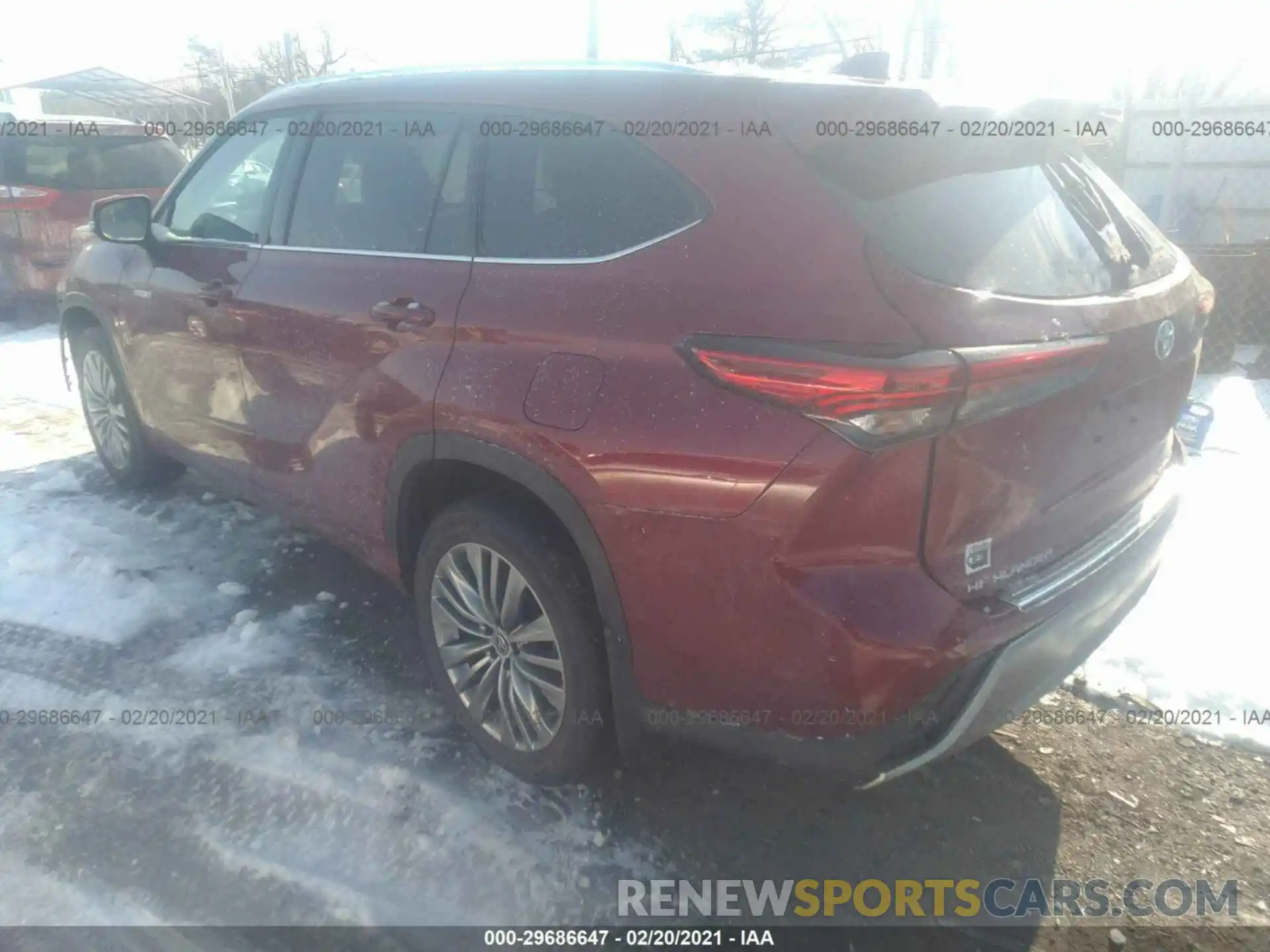 3 Photograph of a damaged car 5TDEBRCH6MS021668 TOYOTA HIGHLANDER 2021