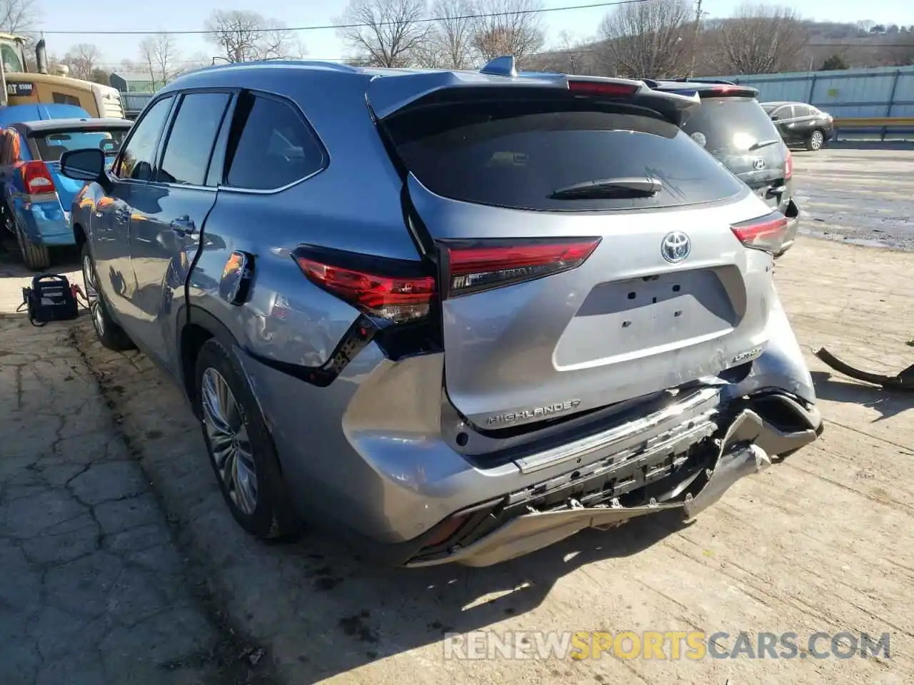 3 Photograph of a damaged car 5TDEBRCH6MS028507 TOYOTA HIGHLANDER 2021