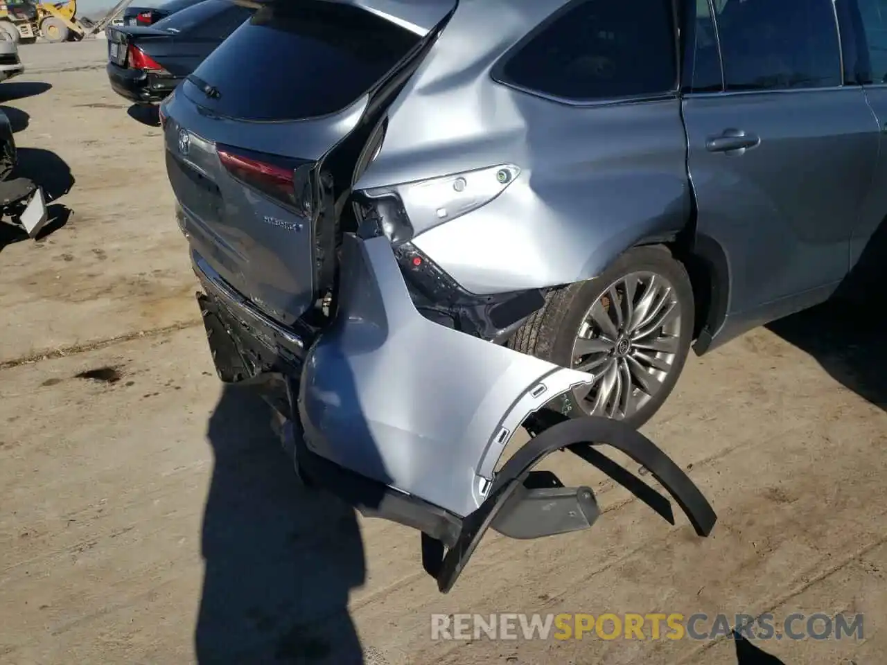 9 Photograph of a damaged car 5TDEBRCH6MS028507 TOYOTA HIGHLANDER 2021