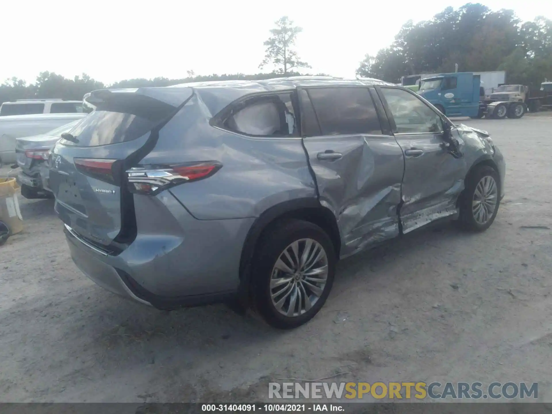 4 Photograph of a damaged car 5TDEBRCH7MS026748 TOYOTA HIGHLANDER 2021