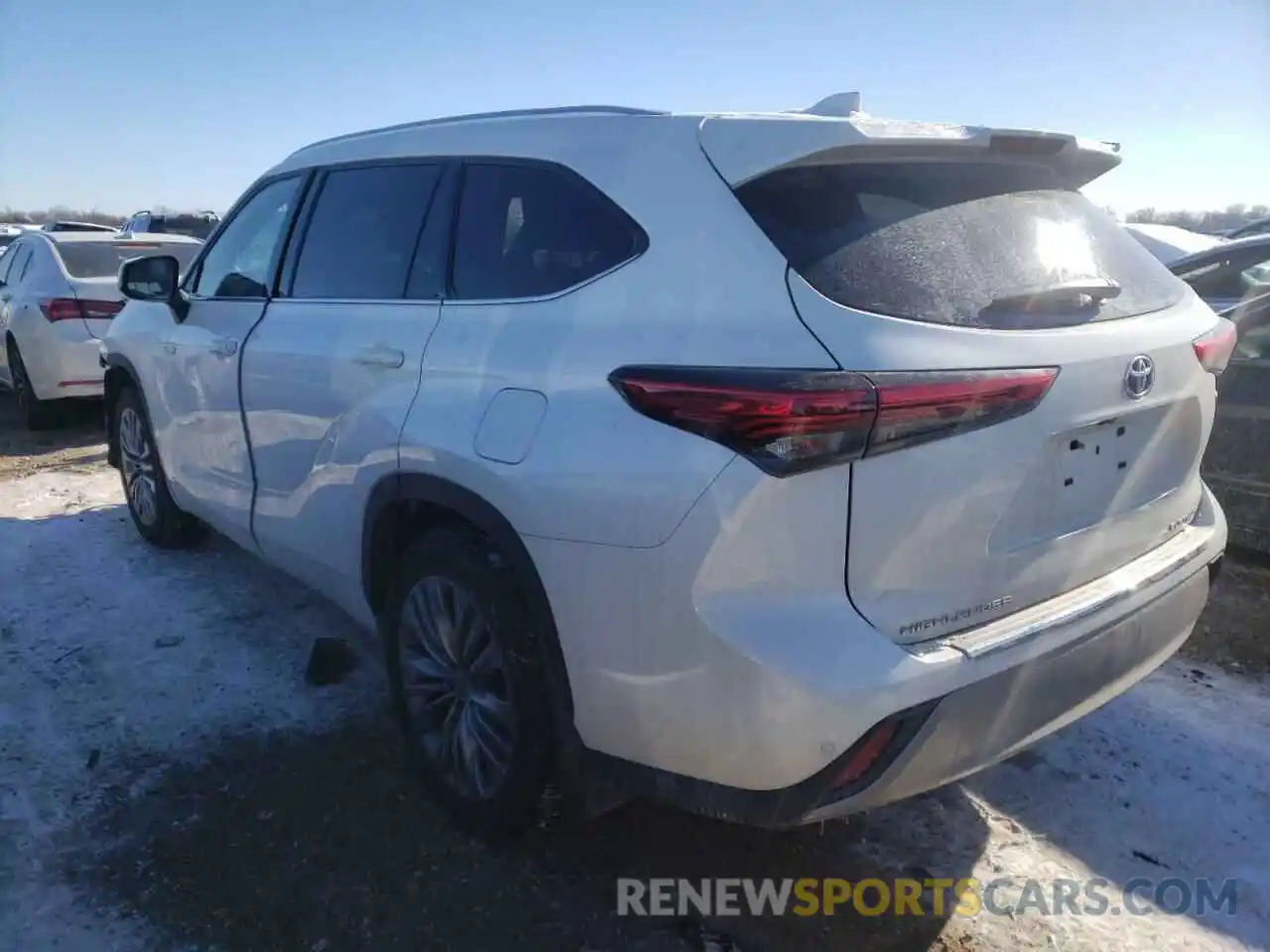 3 Photograph of a damaged car 5TDEBRCH8MS023955 TOYOTA HIGHLANDER 2021