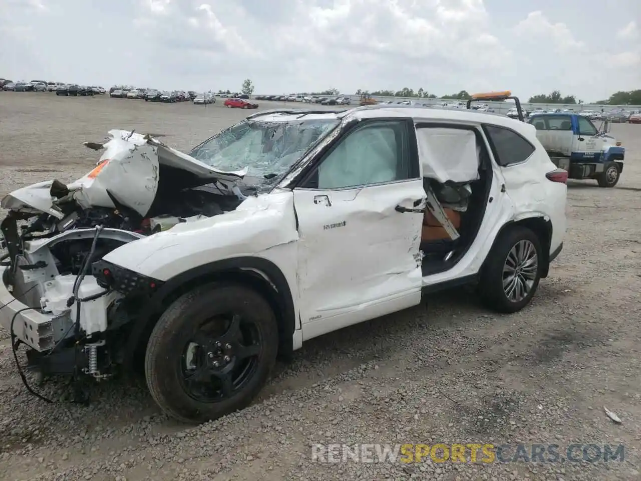 10 Photograph of a damaged car 5TDEBRCH9MS041722 TOYOTA HIGHLANDER 2021