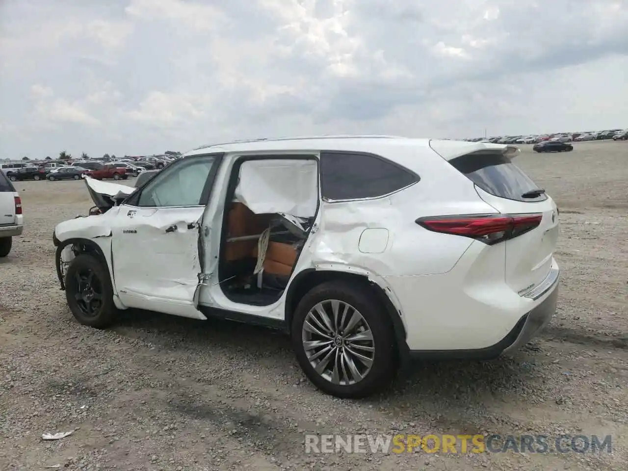 3 Photograph of a damaged car 5TDEBRCH9MS041722 TOYOTA HIGHLANDER 2021