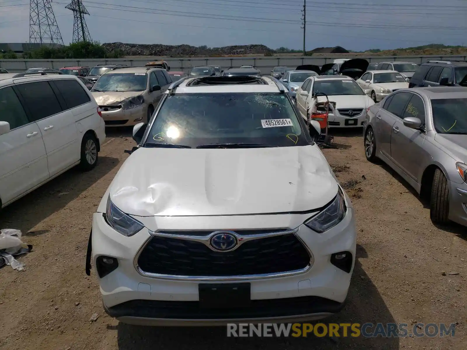 9 Photograph of a damaged car 5TDEBRCHXMS023293 TOYOTA HIGHLANDER 2021