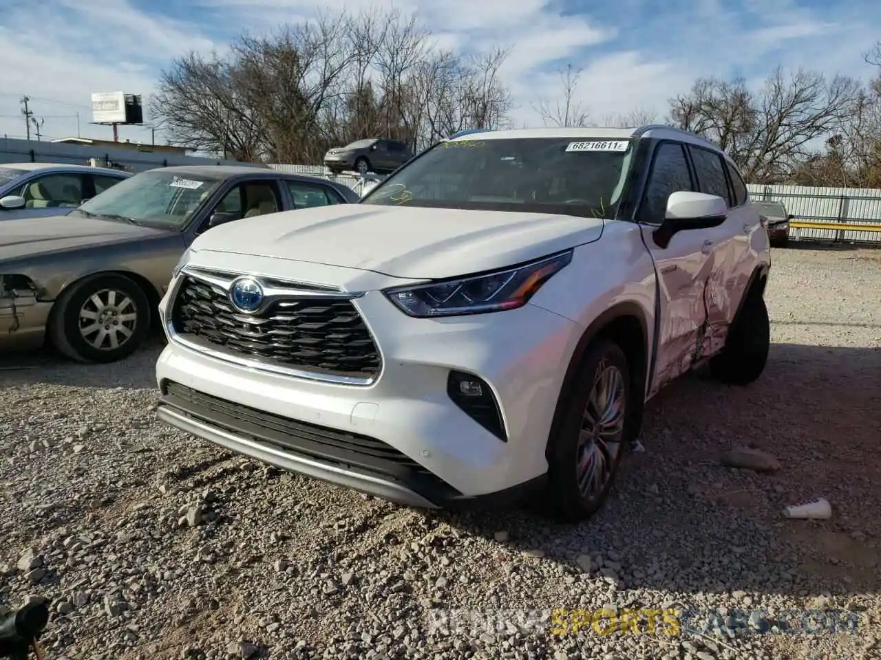 2 Photograph of a damaged car 5TDFARAH1MS008160 TOYOTA HIGHLANDER 2021