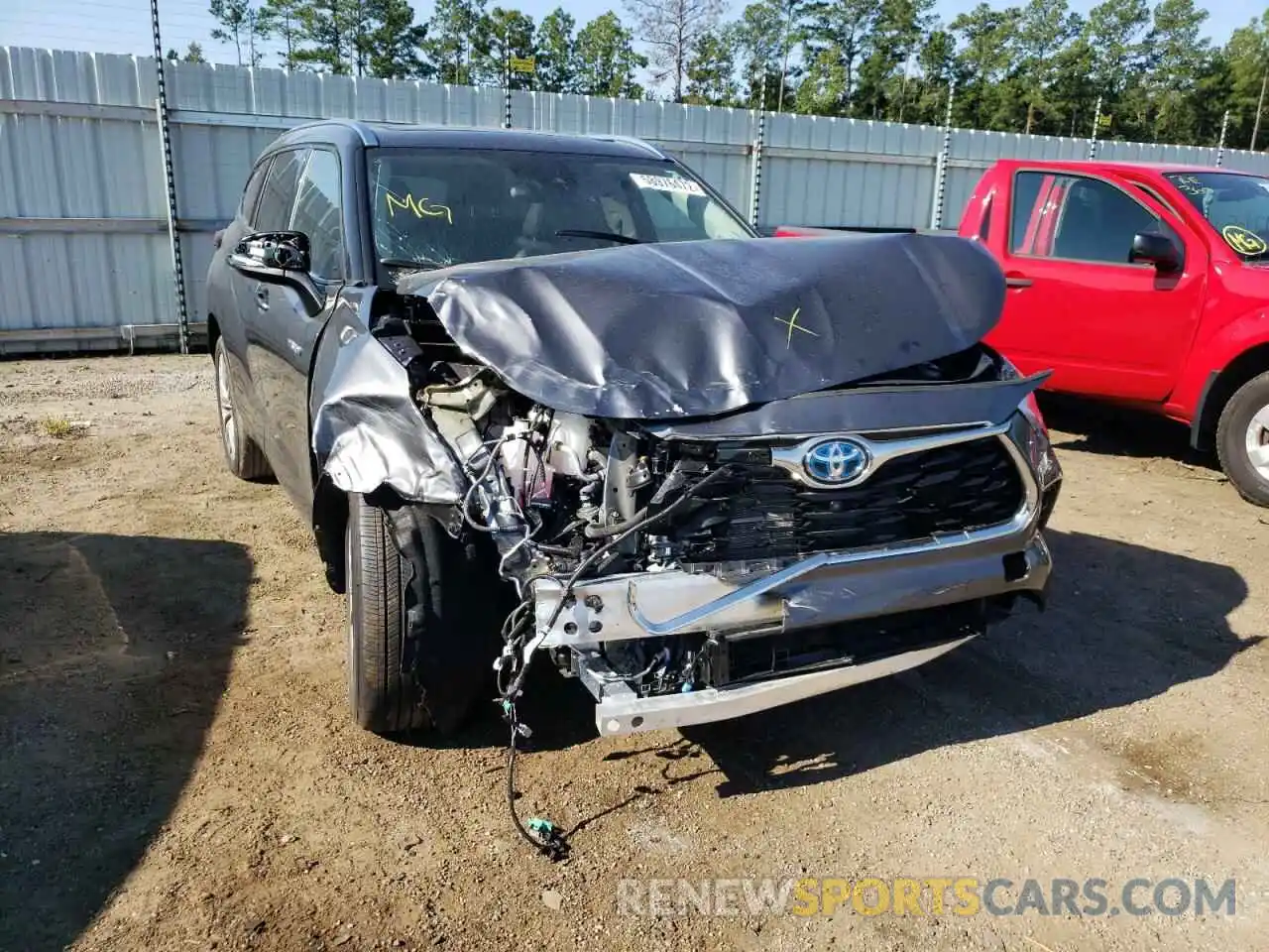 9 Photograph of a damaged car 5TDFARAH1MS012211 TOYOTA HIGHLANDER 2021