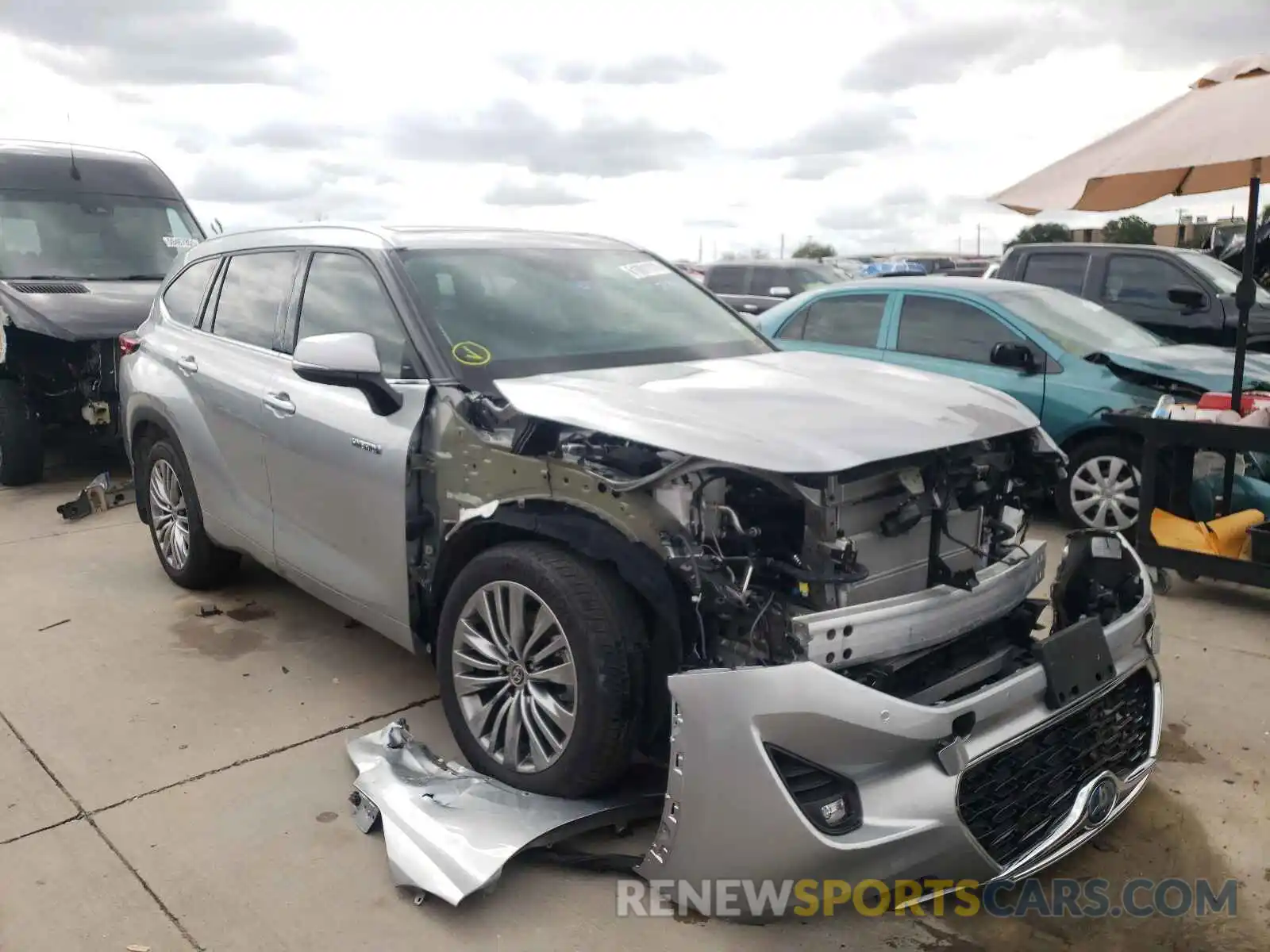 1 Photograph of a damaged car 5TDFARAH2MS009320 TOYOTA HIGHLANDER 2021