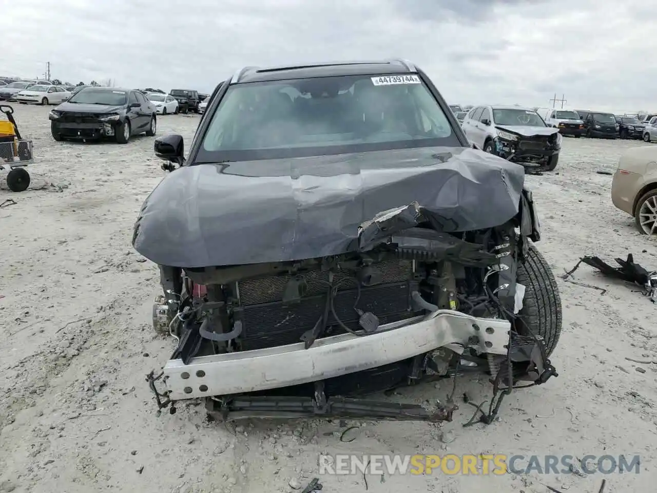 5 Photograph of a damaged car 5TDFARAH7MS006347 TOYOTA HIGHLANDER 2021