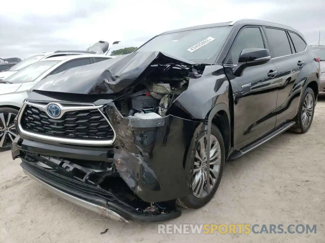 2 Photograph of a damaged car 5TDFARAH8MS009029 TOYOTA HIGHLANDER 2021