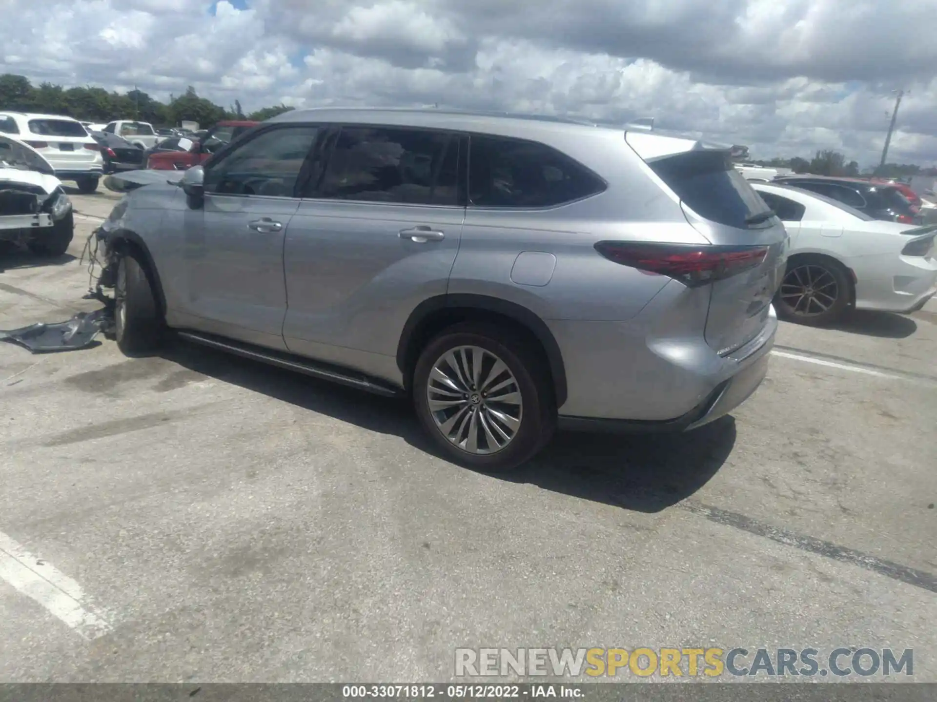 3 Photograph of a damaged car 5TDFZRAH0MS045693 TOYOTA HIGHLANDER 2021