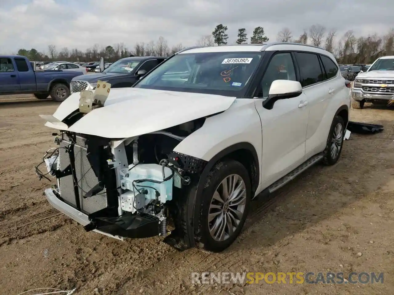 2 Photograph of a damaged car 5TDFZRAH1MS071462 TOYOTA HIGHLANDER 2021