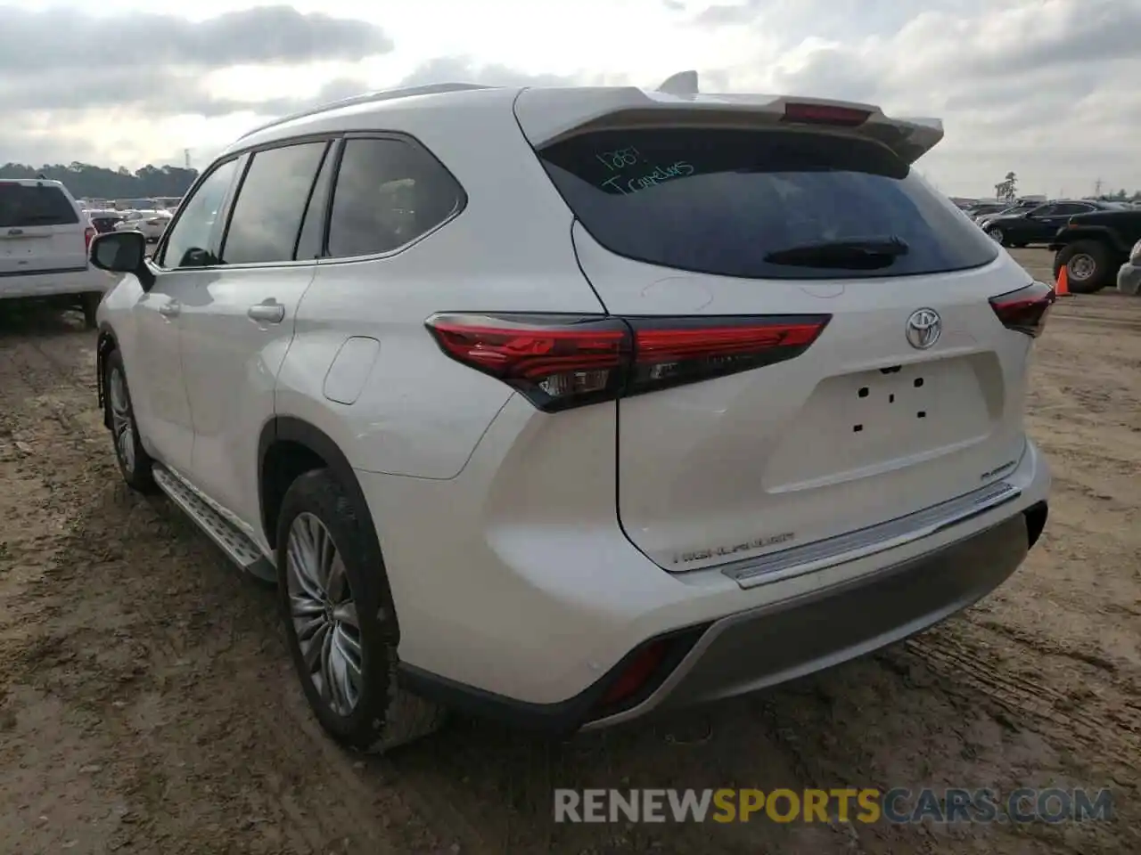 3 Photograph of a damaged car 5TDFZRAH1MS071462 TOYOTA HIGHLANDER 2021