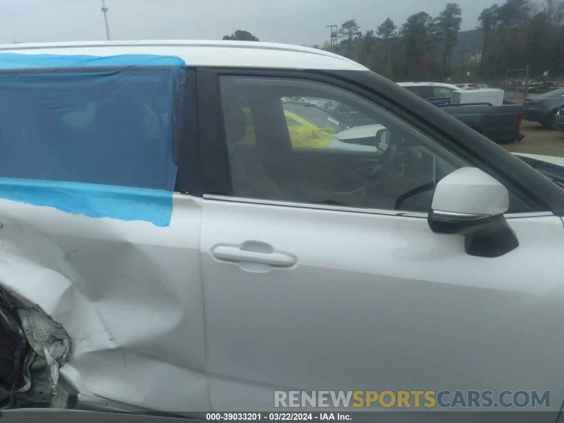 13 Photograph of a damaged car 5TDFZRAH2MS040575 TOYOTA HIGHLANDER 2021