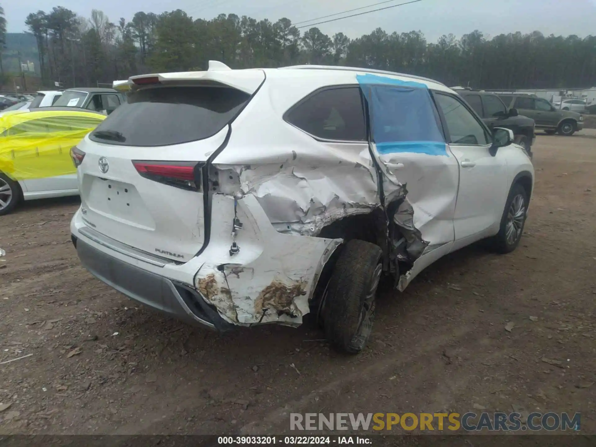 4 Photograph of a damaged car 5TDFZRAH2MS040575 TOYOTA HIGHLANDER 2021