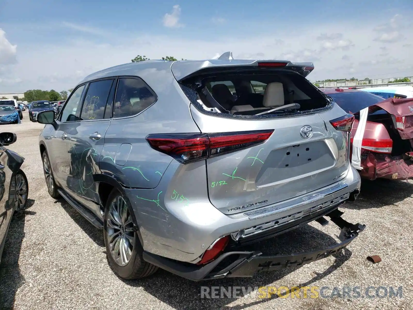 3 Photograph of a damaged car 5TDFZRAH7MS065715 TOYOTA HIGHLANDER 2021