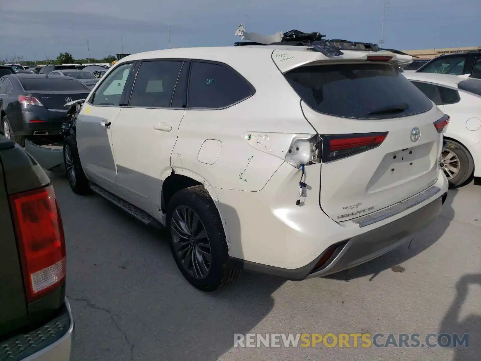 3 Photograph of a damaged car 5TDFZRAH7MS069151 TOYOTA HIGHLANDER 2021