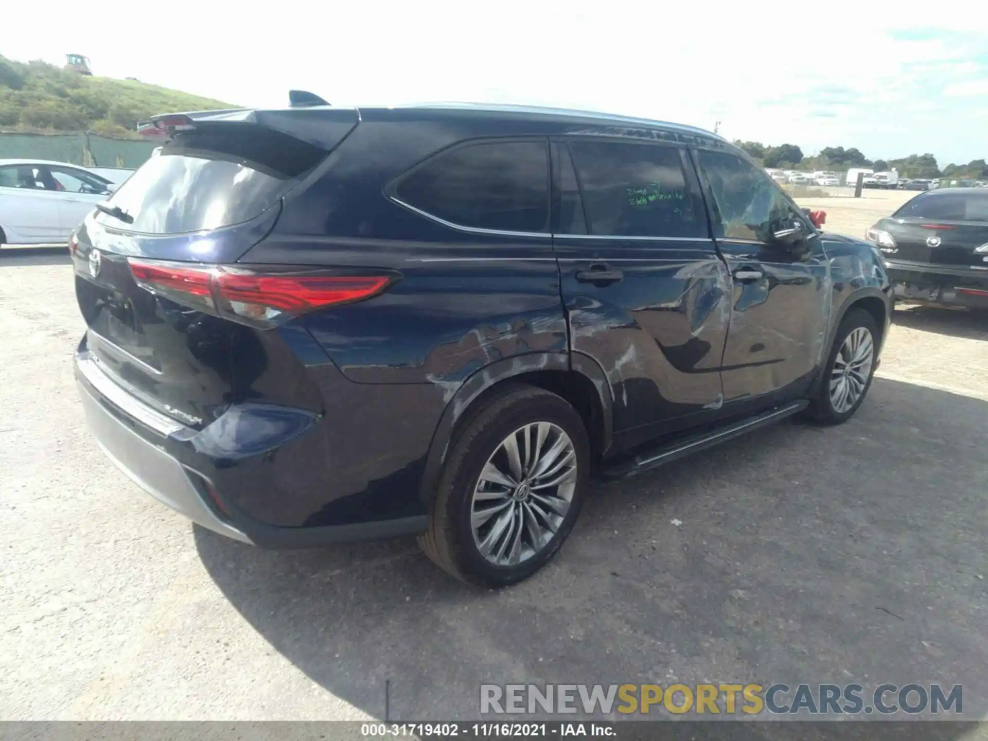 4 Photograph of a damaged car 5TDFZRAH8MS041665 TOYOTA HIGHLANDER 2021