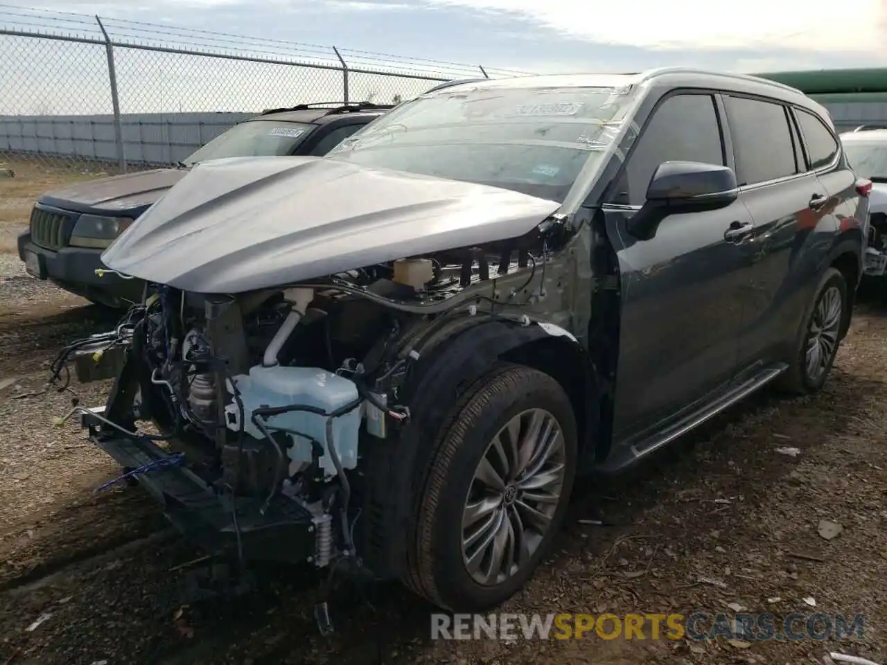 2 Photograph of a damaged car 5TDFZRAH8MS059017 TOYOTA HIGHLANDER 2021