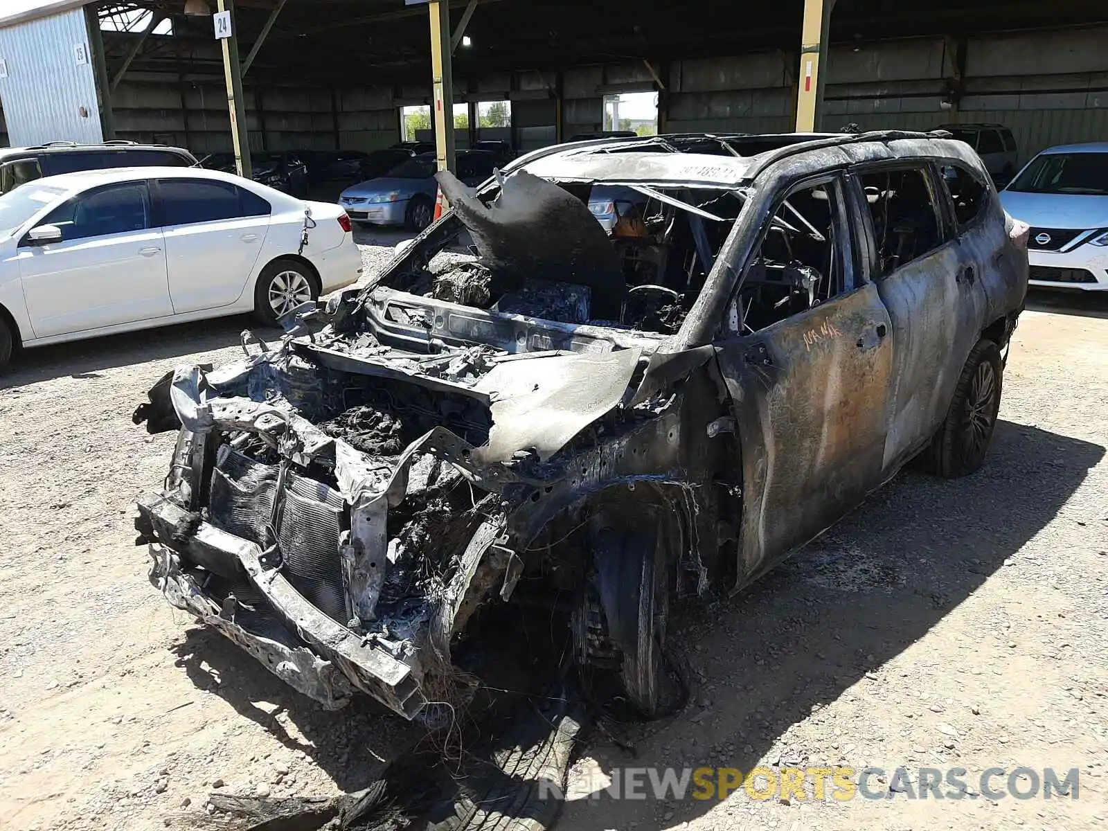 2 Photograph of a damaged car 5TDFZRAH9MS041271 TOYOTA HIGHLANDER 2021