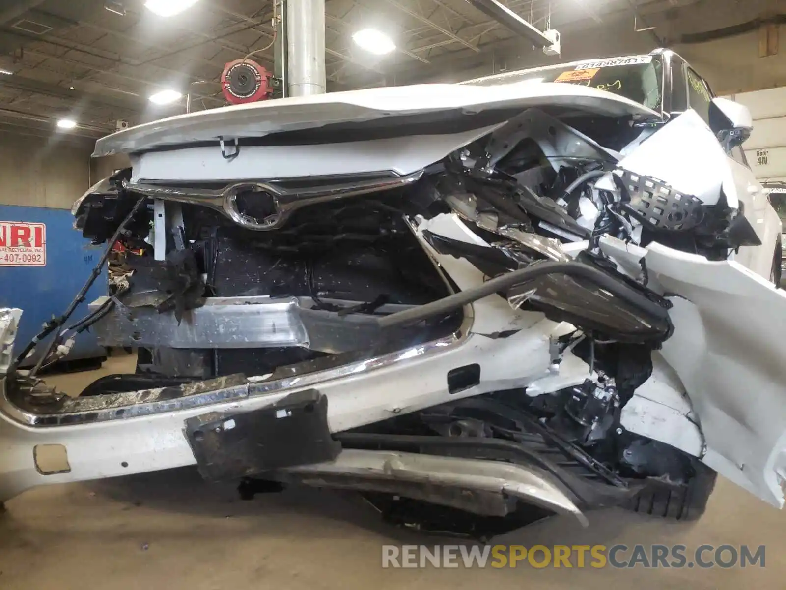 9 Photograph of a damaged car 5TDFZRBH0MS097548 TOYOTA HIGHLANDER 2021