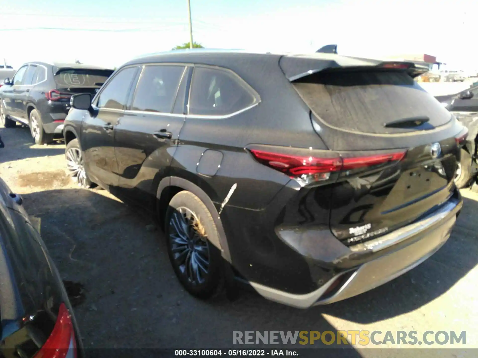 3 Photograph of a damaged car 5TDFZRBH0MS142195 TOYOTA HIGHLANDER 2021