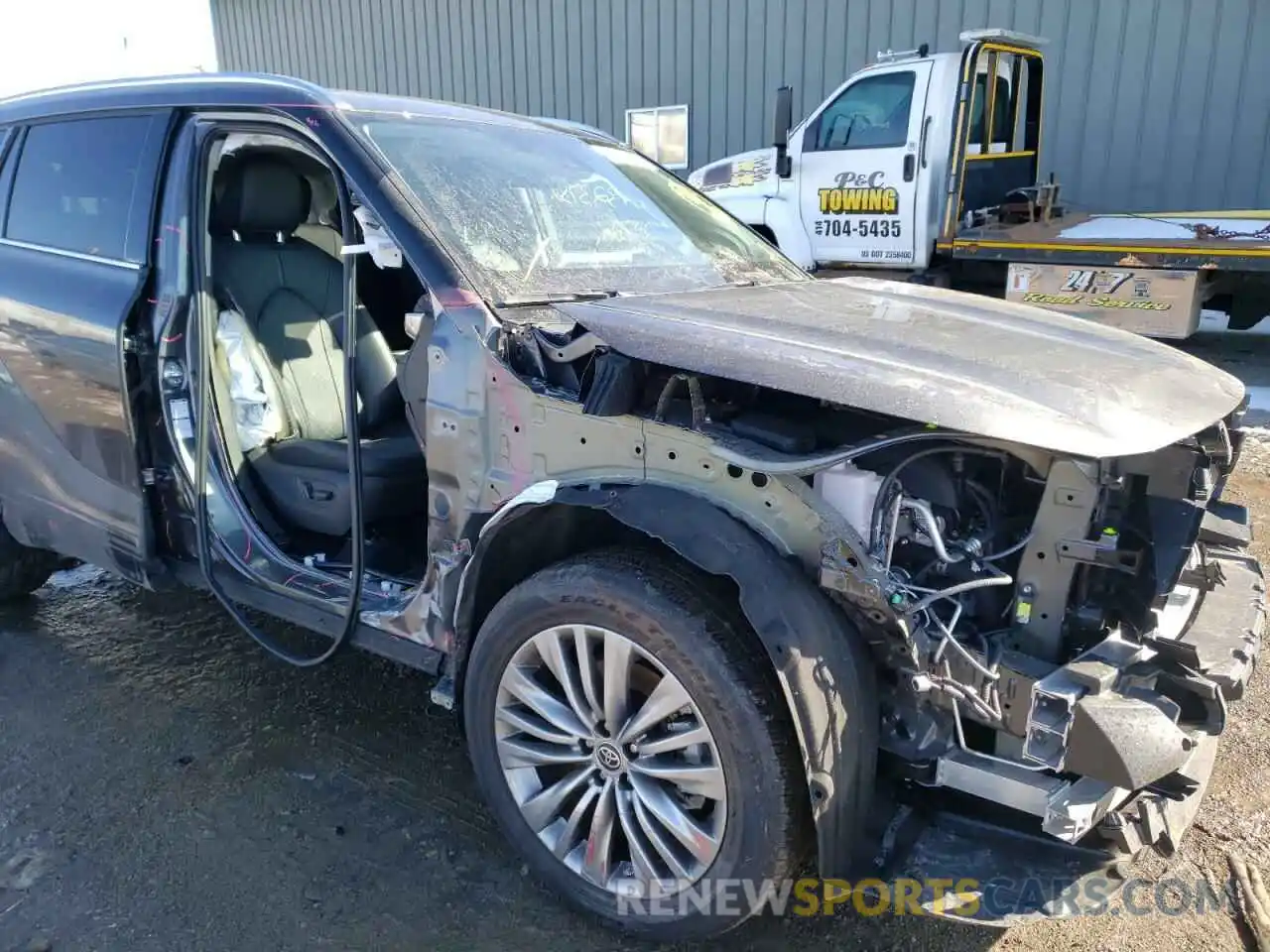 9 Photograph of a damaged car 5TDFZRBH0MS160440 TOYOTA HIGHLANDER 2021