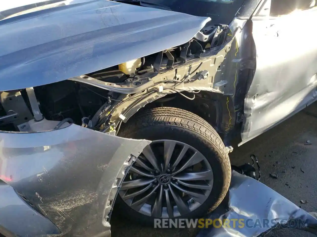 9 Photograph of a damaged car 5TDFZRBH1MS076594 TOYOTA HIGHLANDER 2021