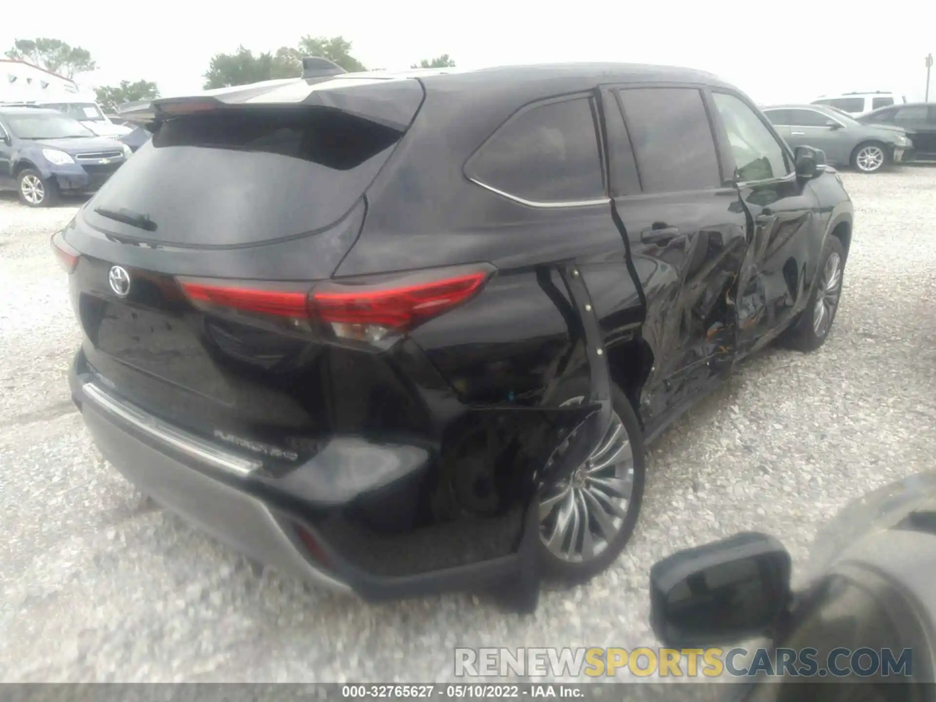 4 Photograph of a damaged car 5TDFZRBH1MS150855 TOYOTA HIGHLANDER 2021