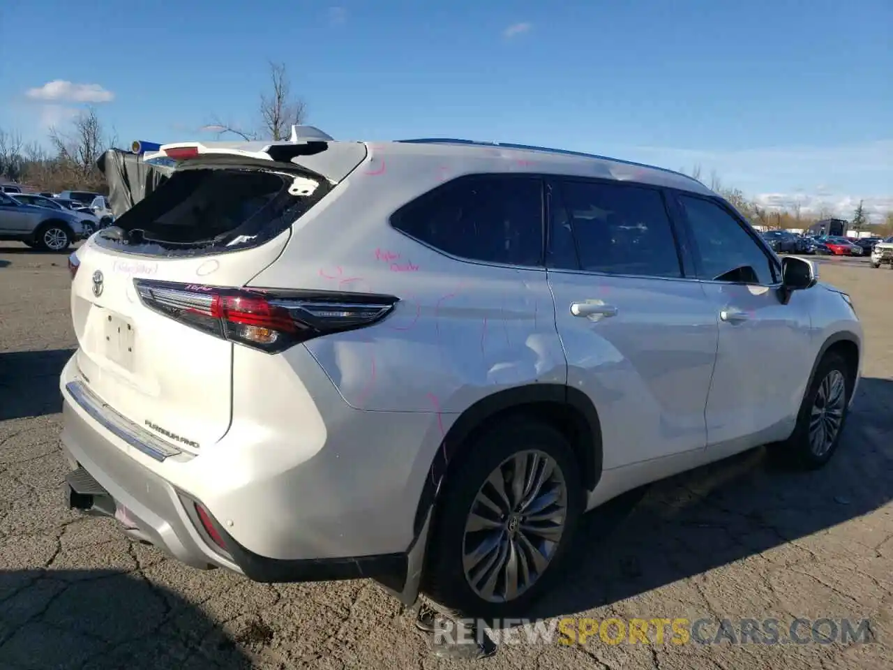 3 Photograph of a damaged car 5TDFZRBH3MS099021 TOYOTA HIGHLANDER 2021