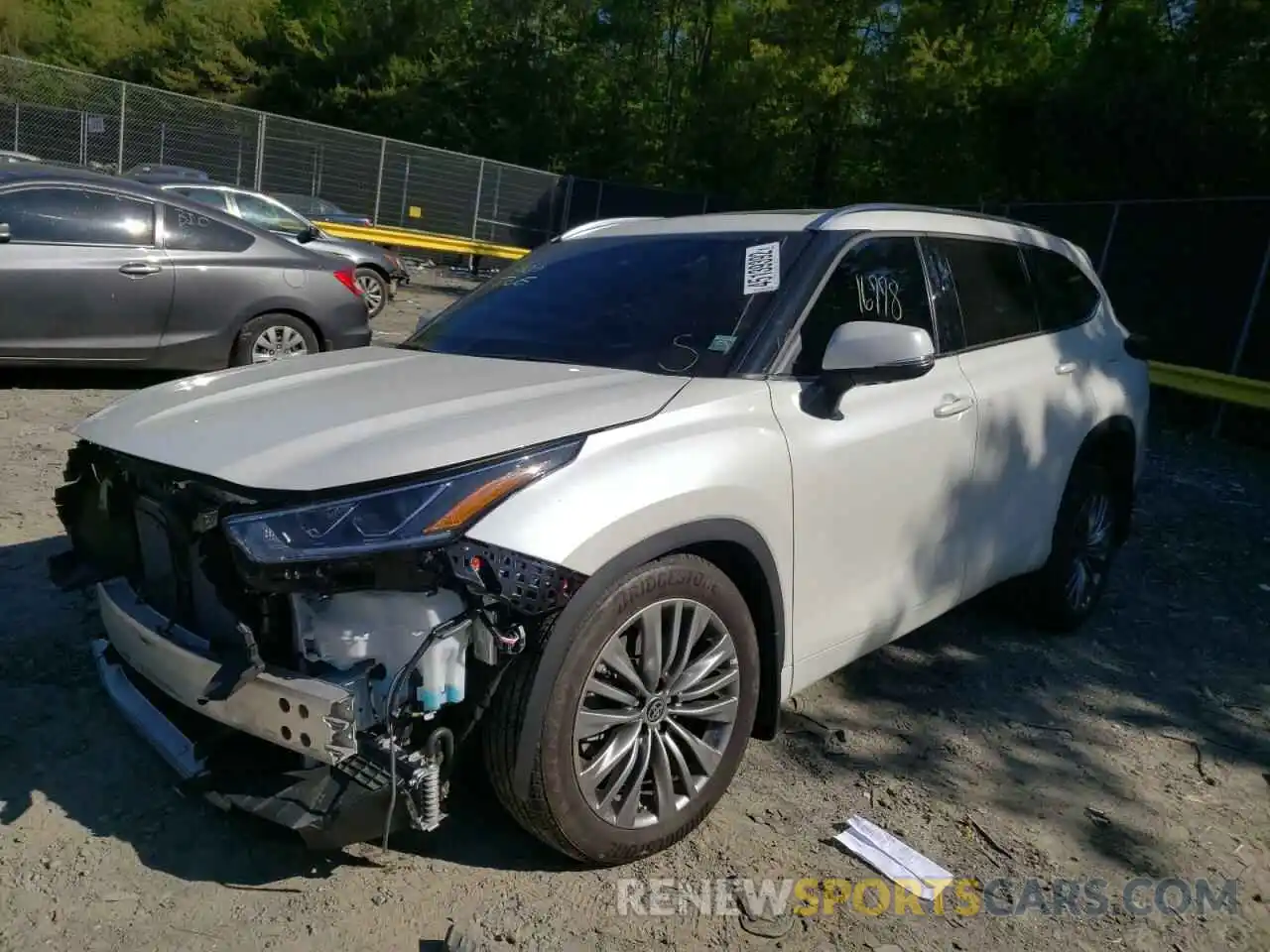 2 Photograph of a damaged car 5TDFZRBH3MS125309 TOYOTA HIGHLANDER 2021