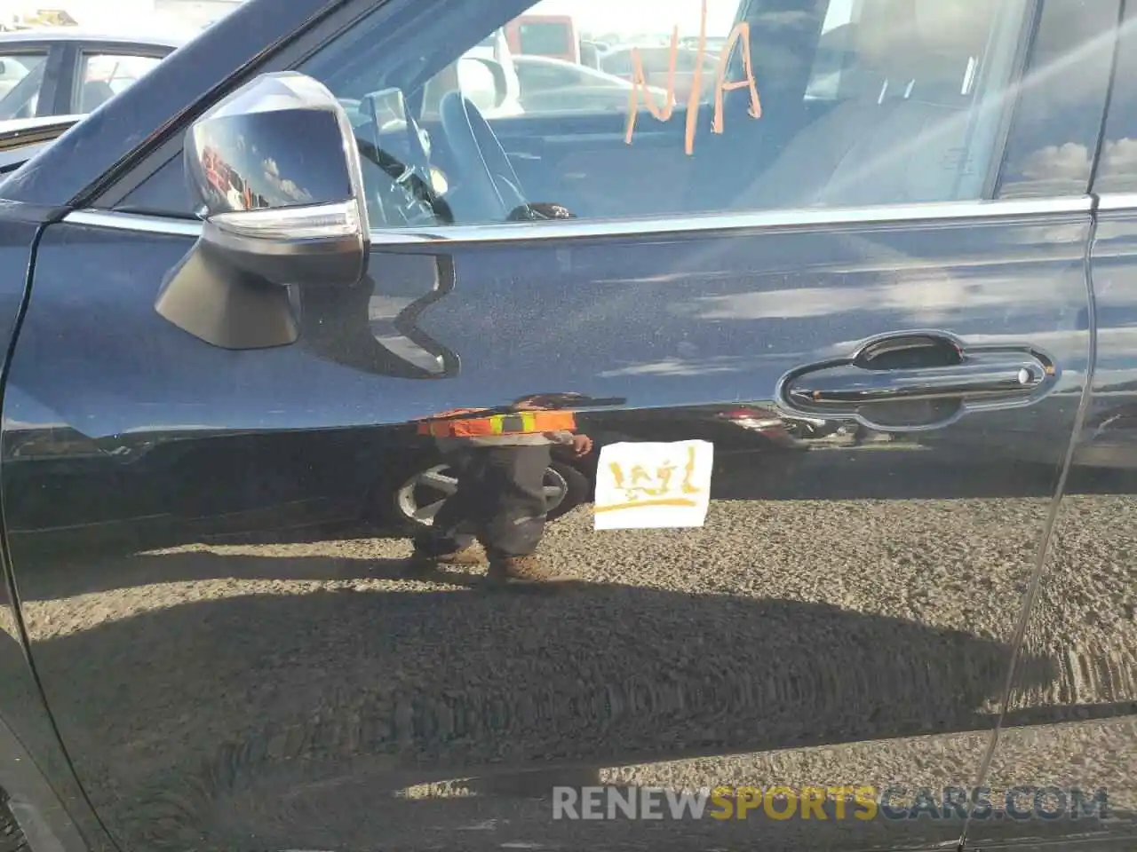 9 Photograph of a damaged car 5TDFZRBH4MS121785 TOYOTA HIGHLANDER 2021