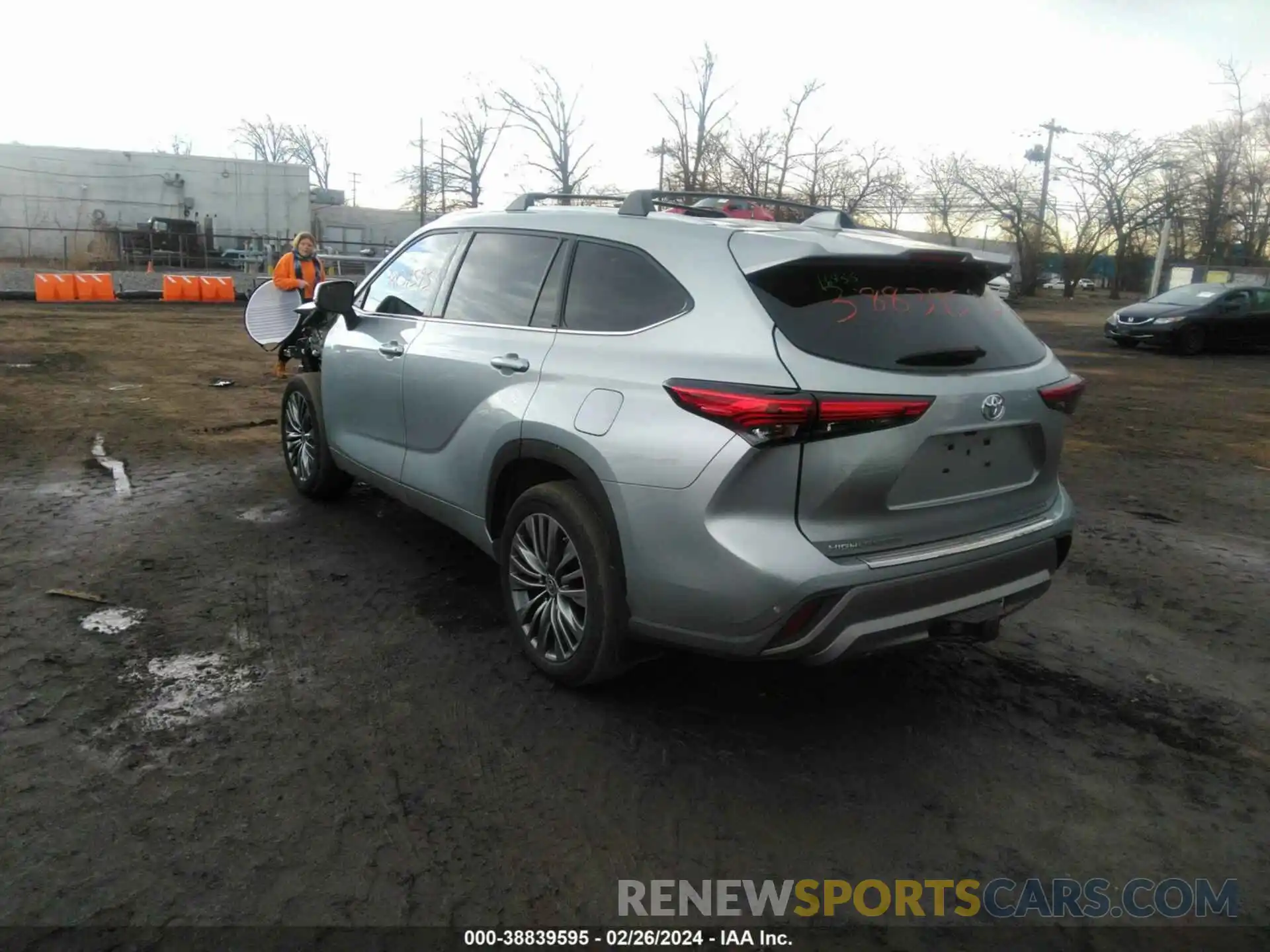 3 Photograph of a damaged car 5TDFZRBH5MS145139 TOYOTA HIGHLANDER 2021