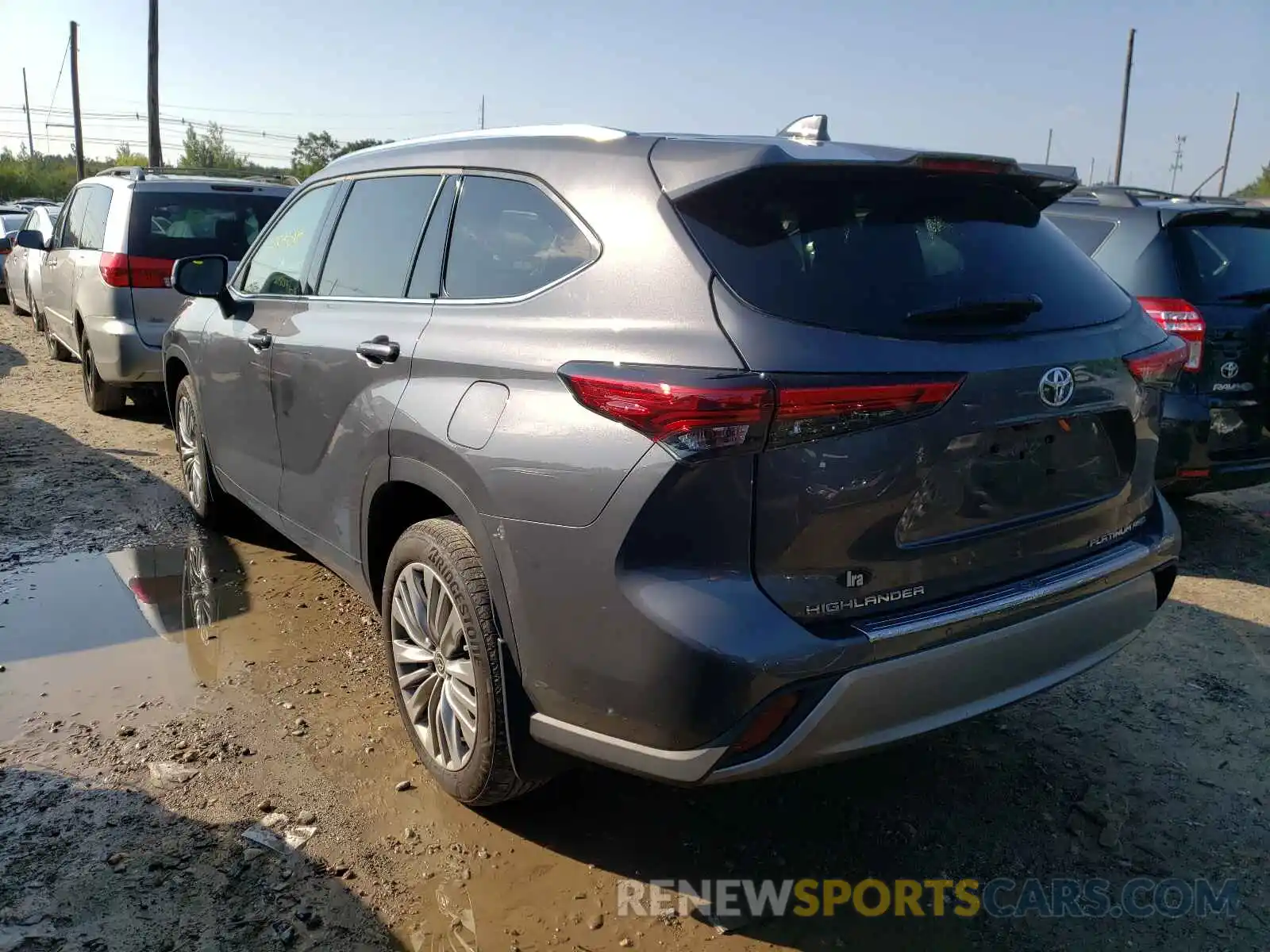 3 Photograph of a damaged car 5TDFZRBH6MS095027 TOYOTA HIGHLANDER 2021