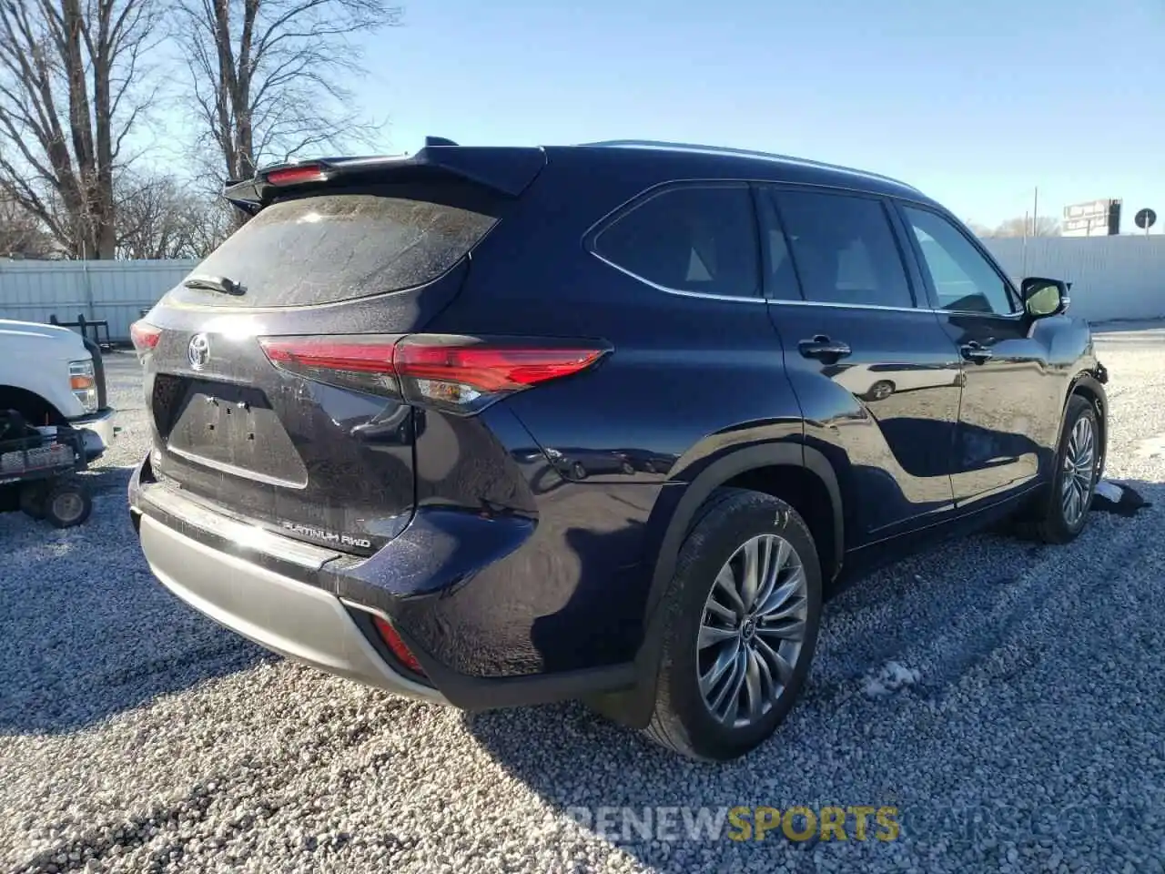 4 Photograph of a damaged car 5TDFZRBH6MS157512 TOYOTA HIGHLANDER 2021