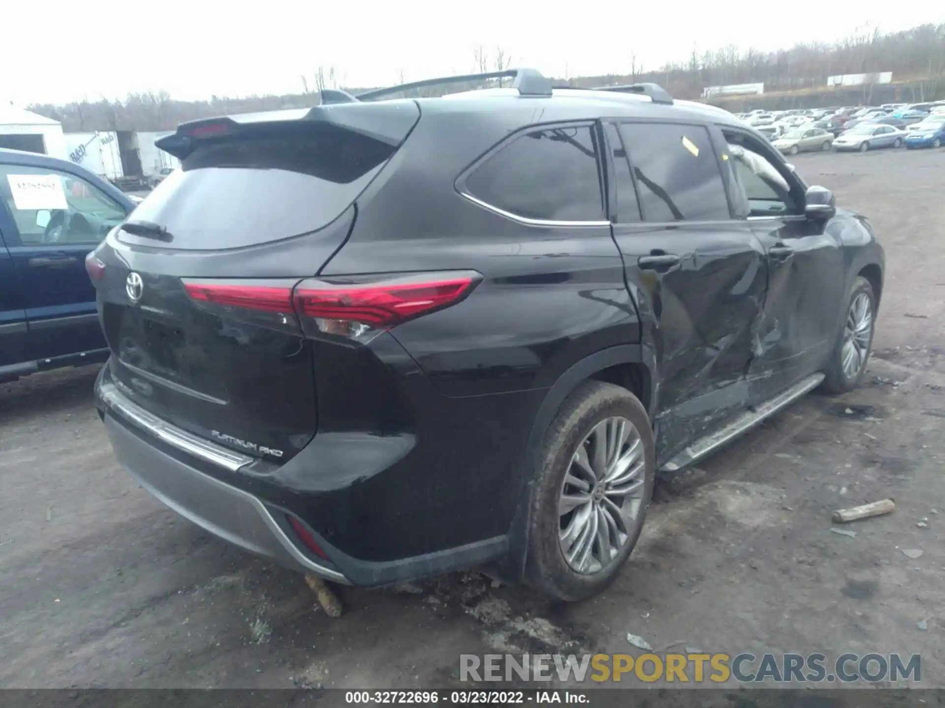 4 Photograph of a damaged car 5TDFZRBH7MS093884 TOYOTA HIGHLANDER 2021