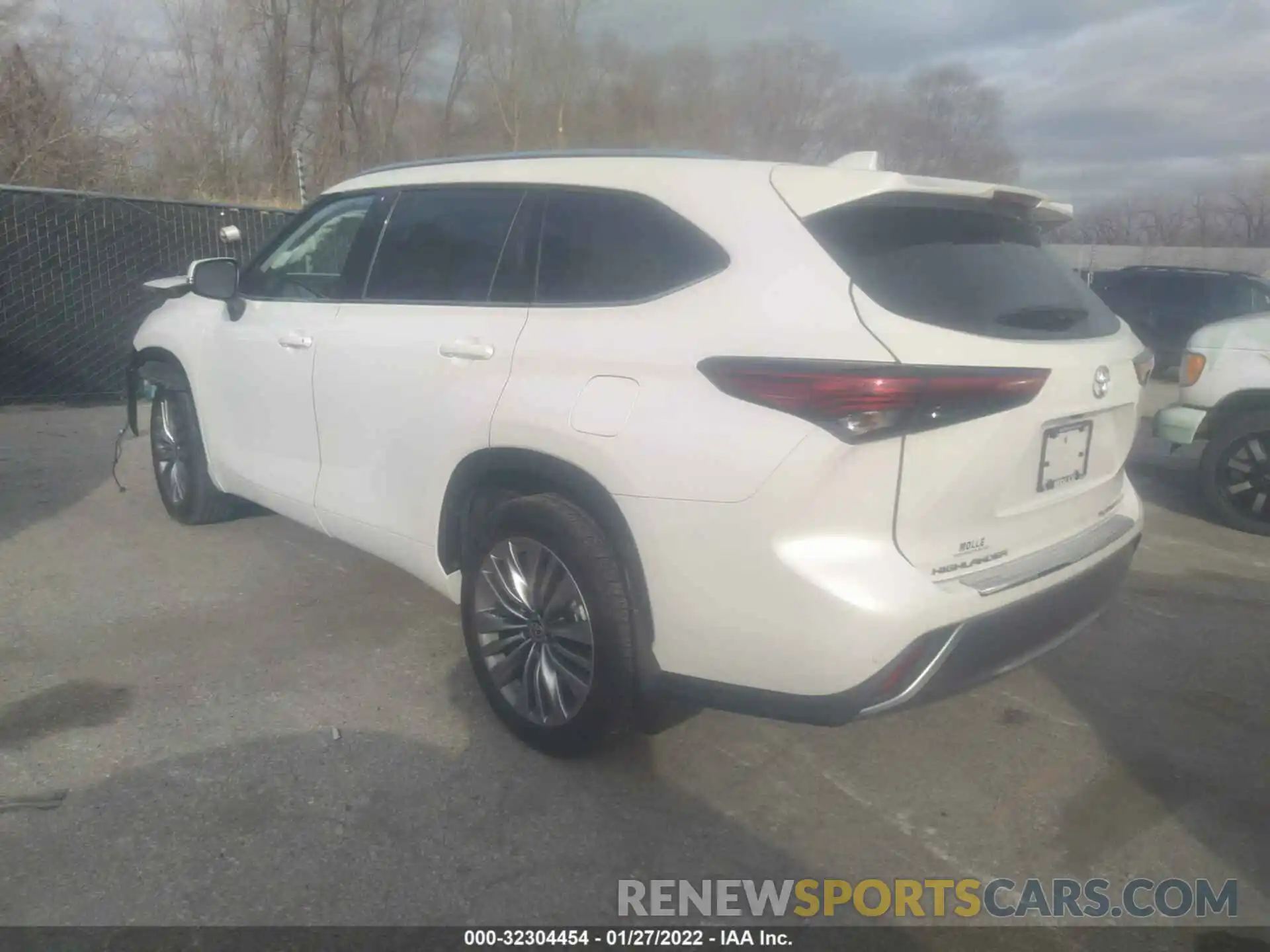 3 Photograph of a damaged car 5TDFZRBH7MS096333 TOYOTA HIGHLANDER 2021