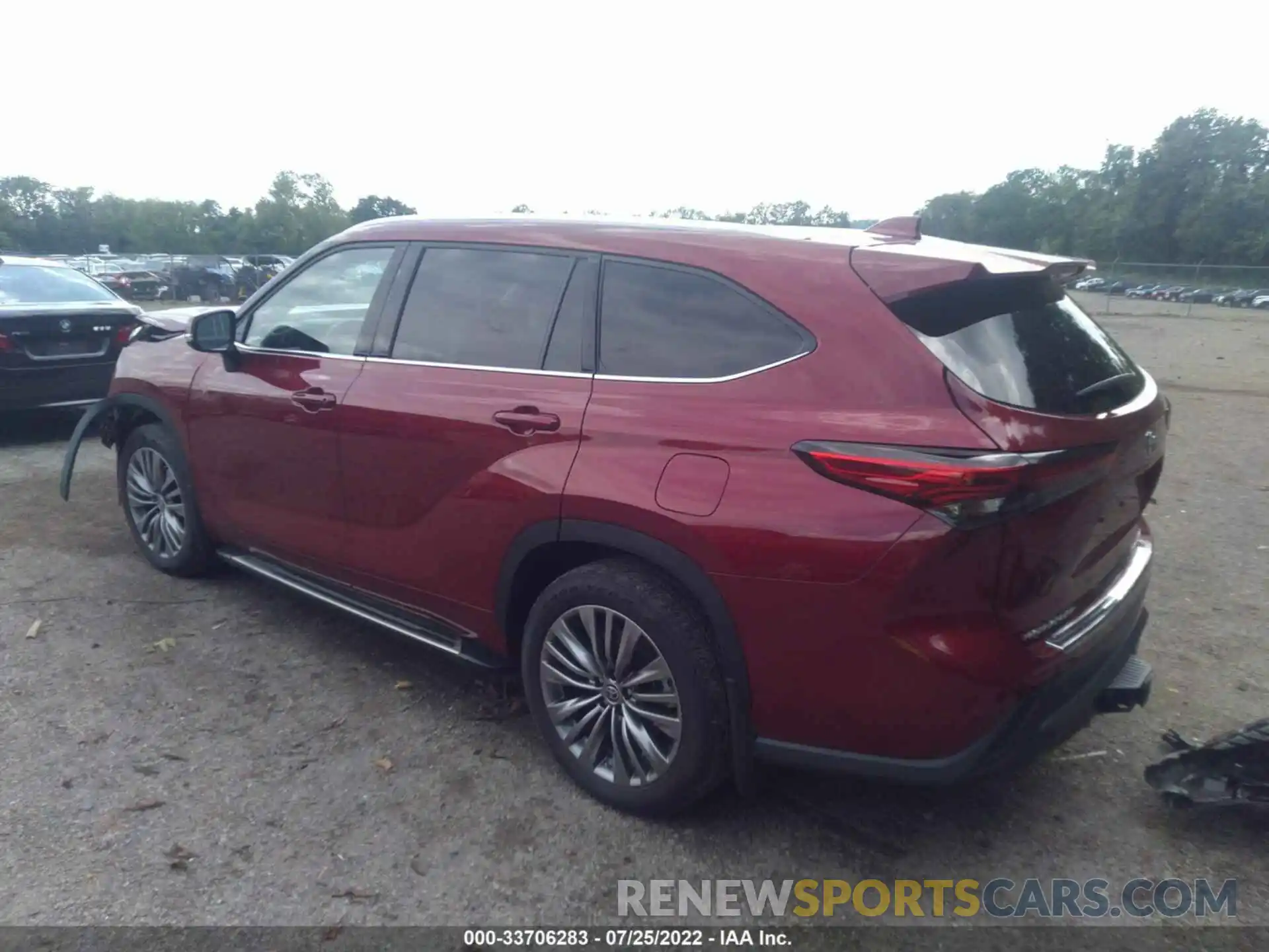 3 Photograph of a damaged car 5TDFZRBH8MS105010 TOYOTA HIGHLANDER 2021