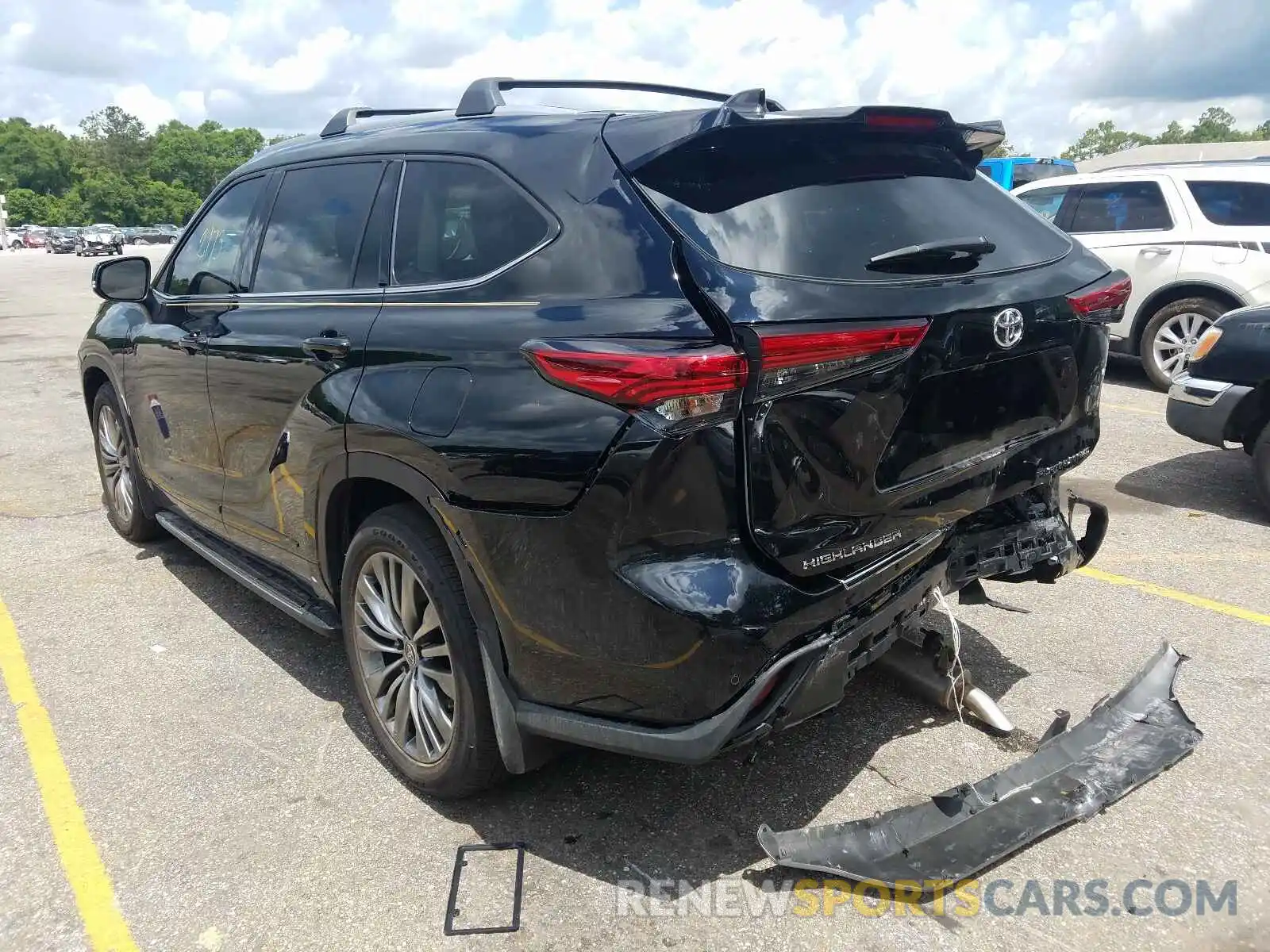 3 Photograph of a damaged car 5TDFZRBH8MS105797 TOYOTA HIGHLANDER 2021