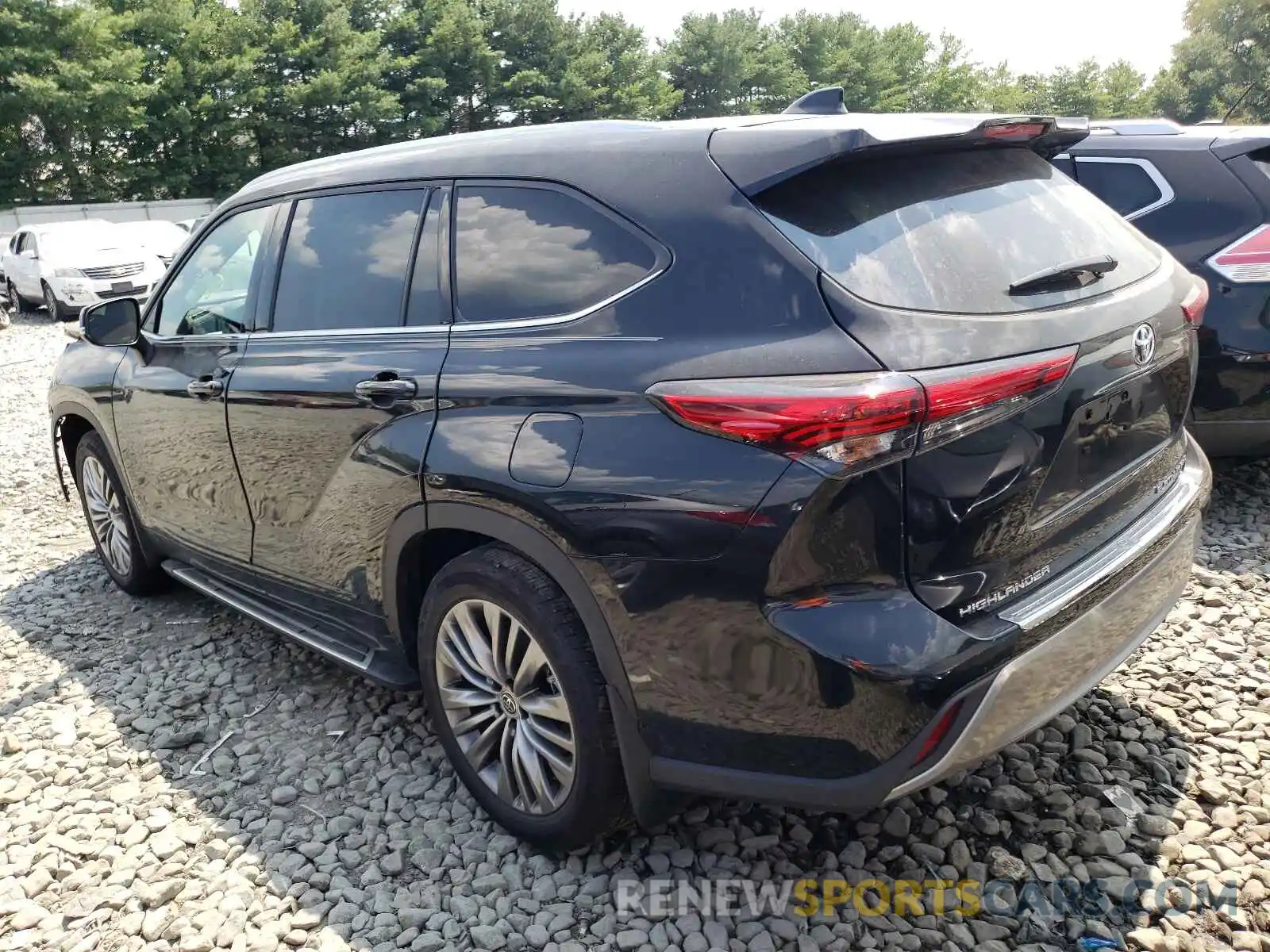 3 Photograph of a damaged car 5TDFZRBH8MS118906 TOYOTA HIGHLANDER 2021