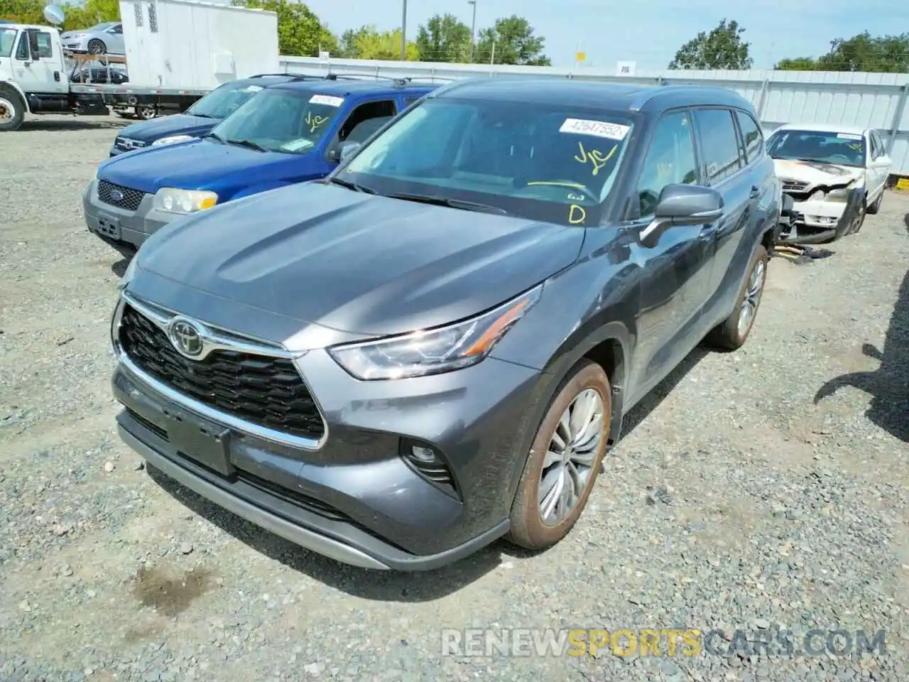 2 Photograph of a damaged car 5TDFZRBH9MS063866 TOYOTA HIGHLANDER 2021