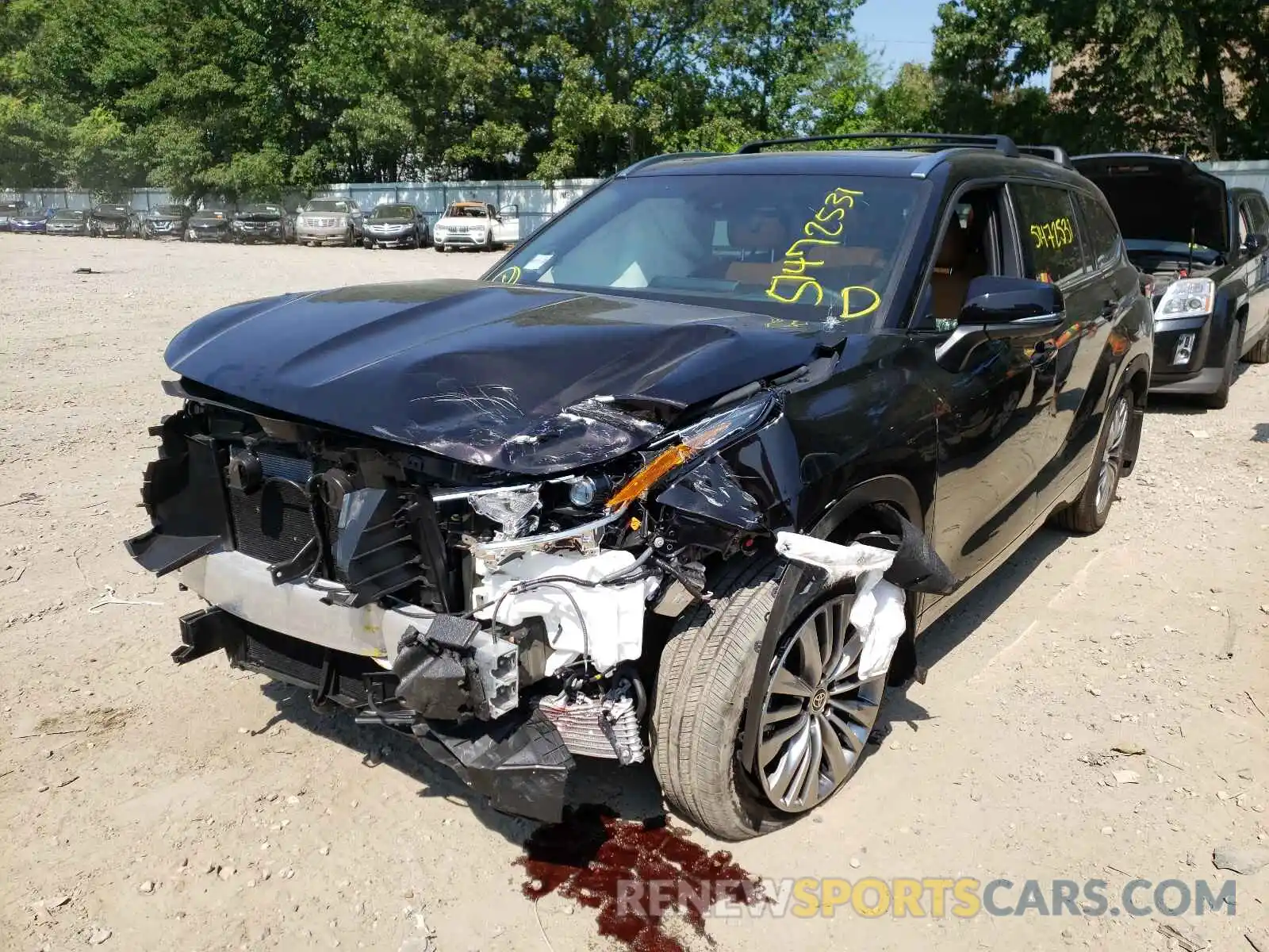 2 Photograph of a damaged car 5TDFZRBH9MS094275 TOYOTA HIGHLANDER 2021