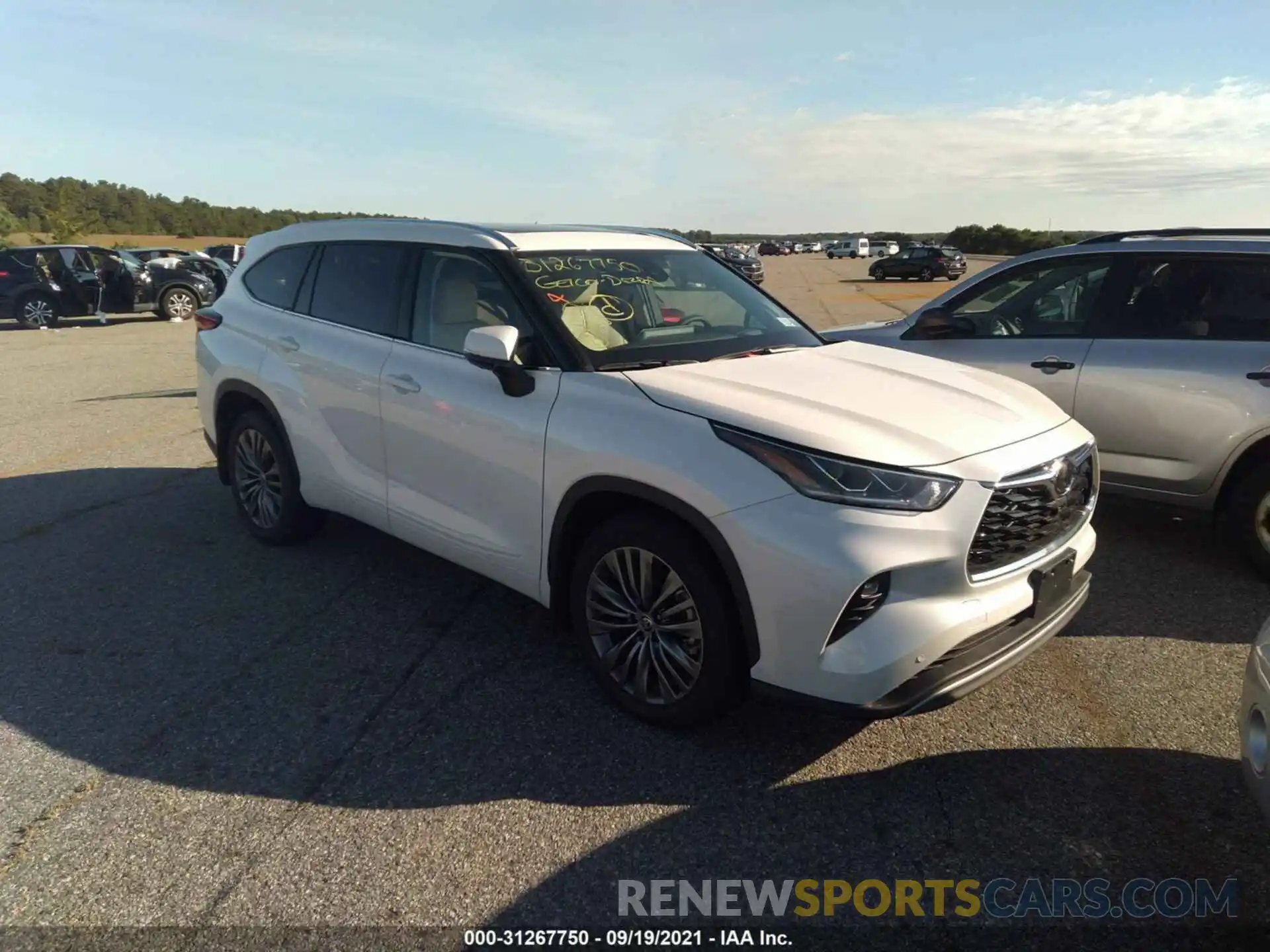 1 Photograph of a damaged car 5TDFZRBH9MS136735 TOYOTA HIGHLANDER 2021