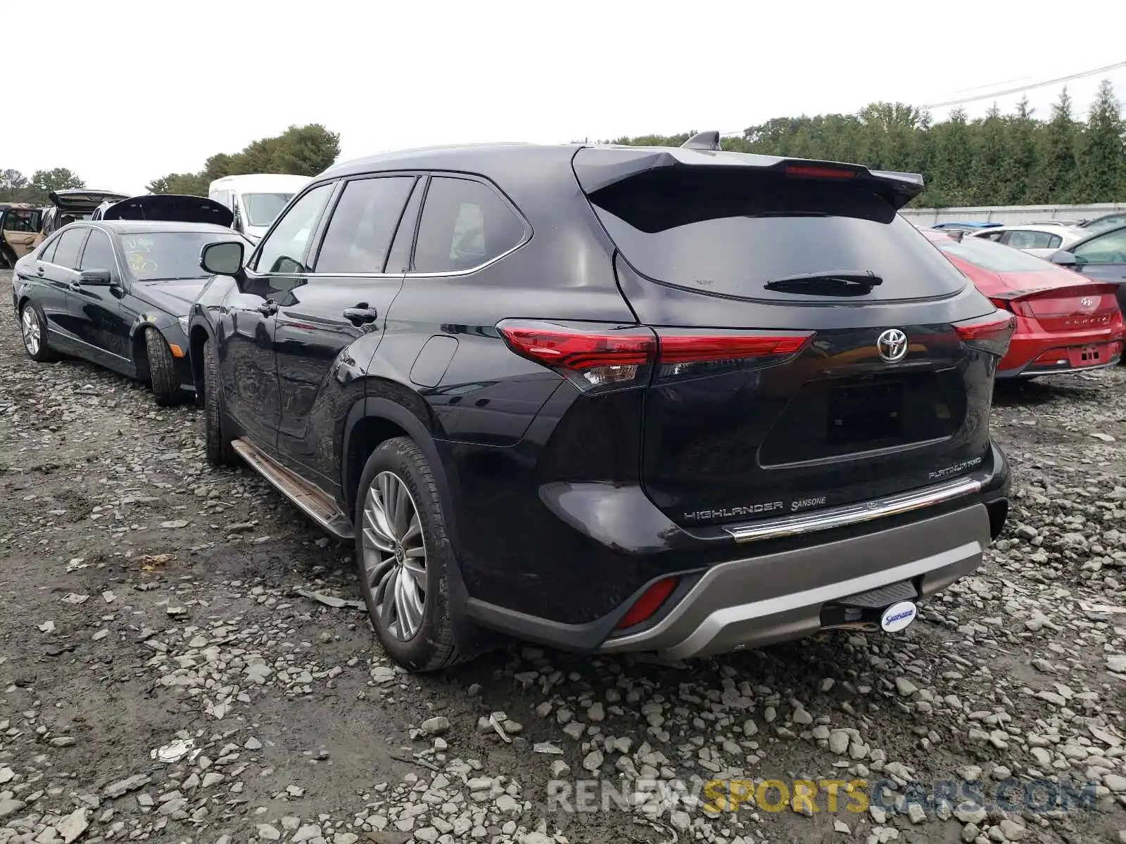 3 Photograph of a damaged car 5TDFZRBH9MS144687 TOYOTA HIGHLANDER 2021