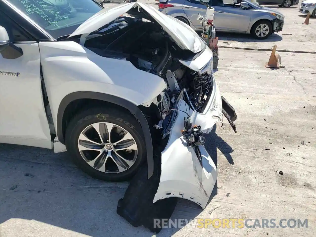 9 Photograph of a damaged car 5TDGARAH0MS007778 TOYOTA HIGHLANDER 2021