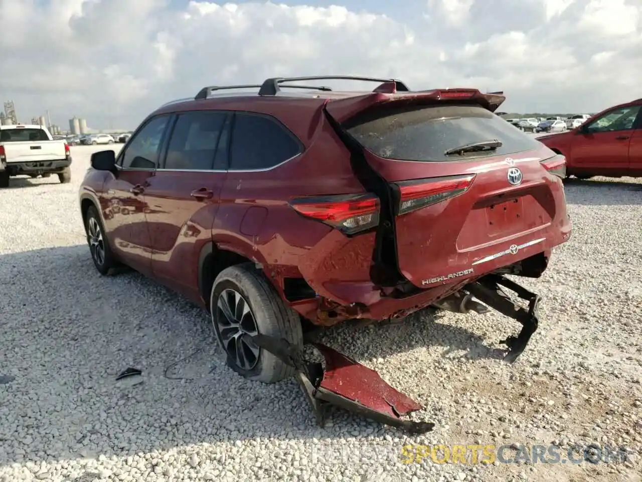 3 Photograph of a damaged car 5TDGARAH1MS504189 TOYOTA HIGHLANDER 2021