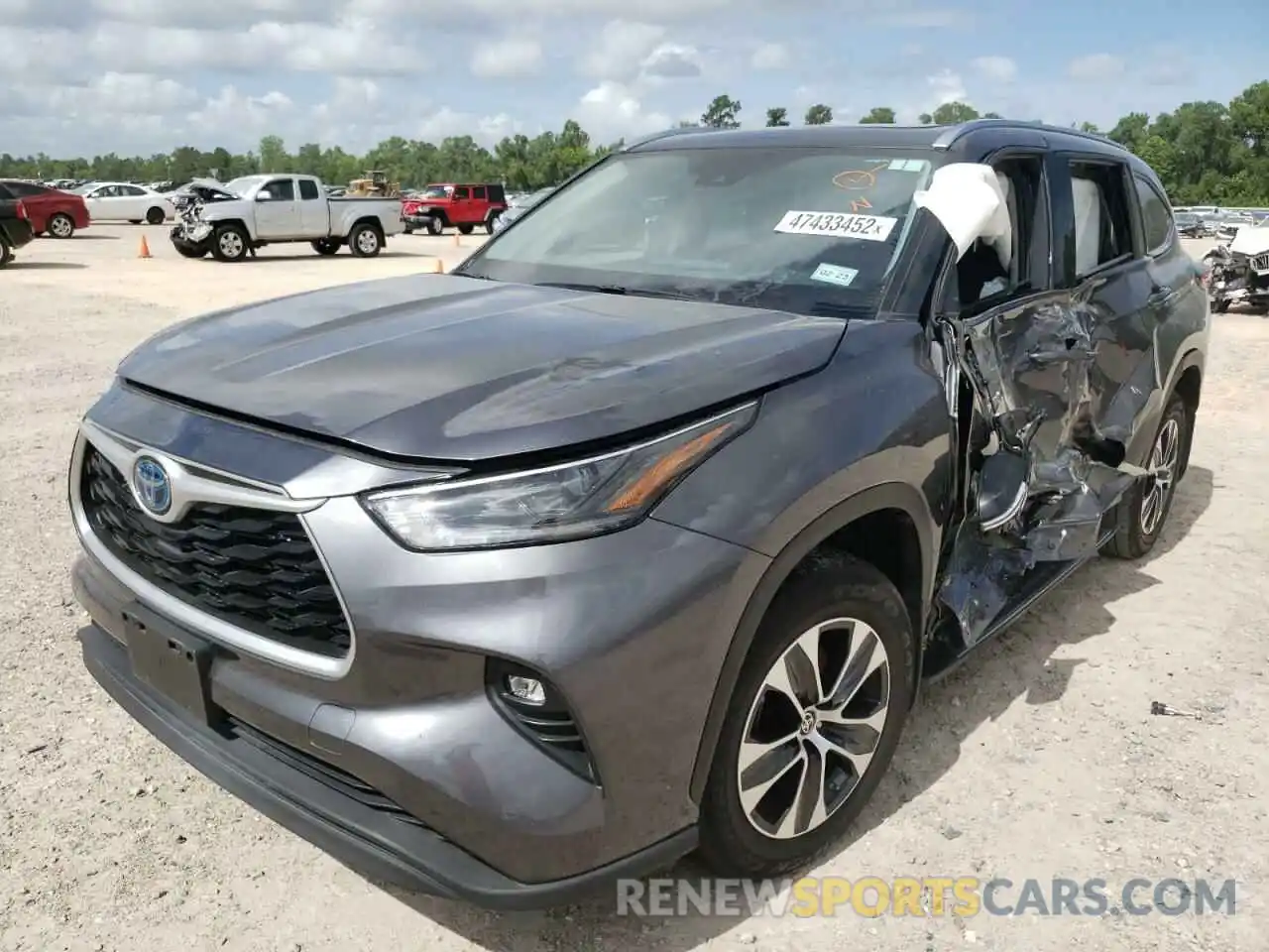 2 Photograph of a damaged car 5TDGARAH3MS007676 TOYOTA HIGHLANDER 2021