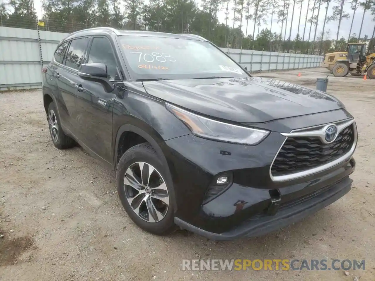 1 Photograph of a damaged car 5TDGARAH3MS505408 TOYOTA HIGHLANDER 2021